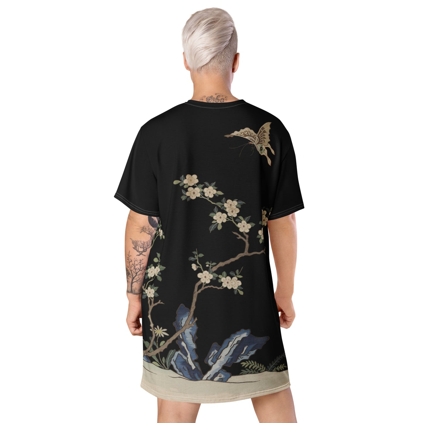 タペストリーの花｜白い梅の花と蝶｜Tシャツドレス｜ブラック