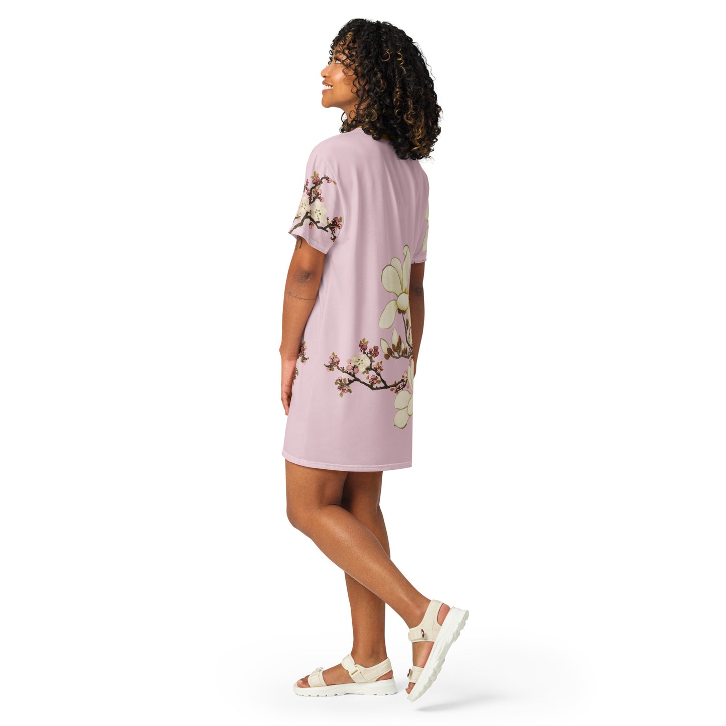 The Spirit of Flowers in Twelve Months｜Apricot and Lily Magnolia in Blossom｜T-shirt dress｜Pale pinkish gray