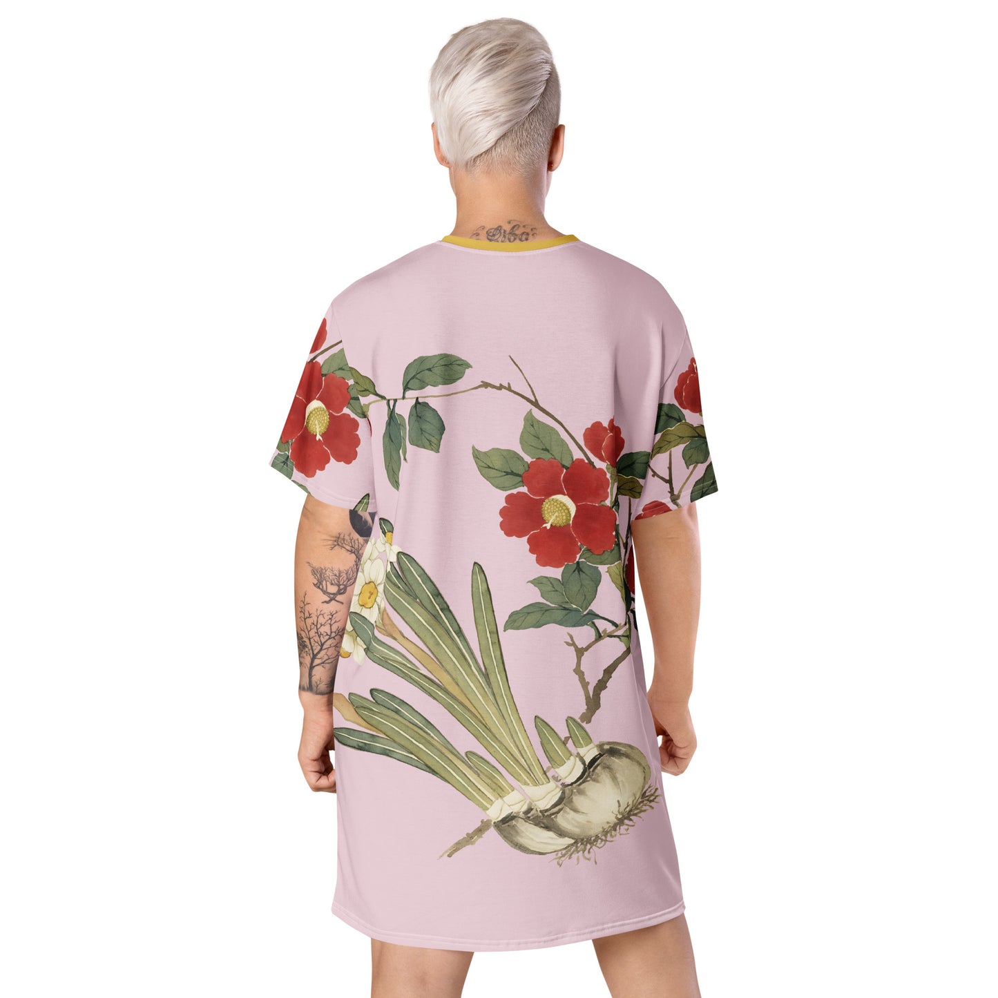 The Spirit of Flowers in Twelve Months｜Narcissus and Camelia in Bloom｜T-shirt dress｜Pale pinkish gray