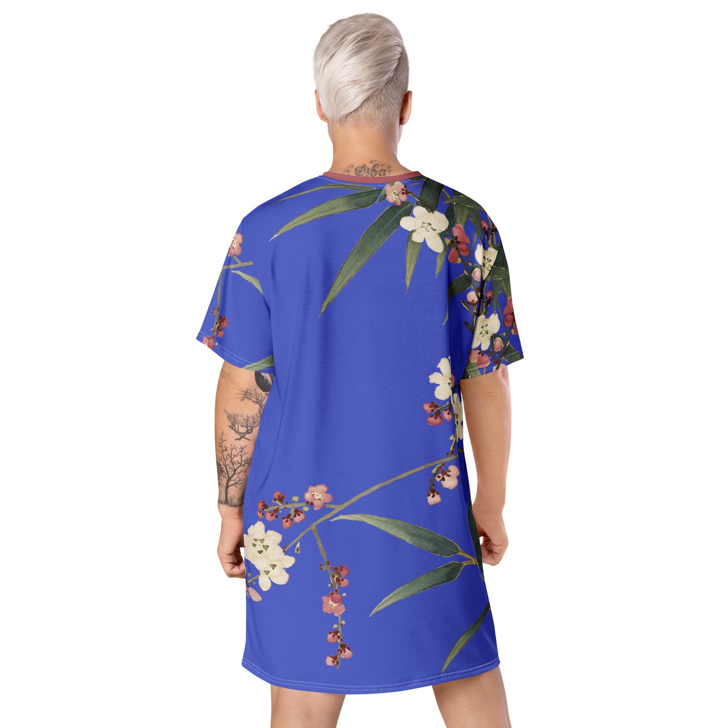 The Spirit of Flowers in Twelve Months｜Crimson Plum Blossom and Lush Green Bamboo｜T-shirt dress｜Royal blue