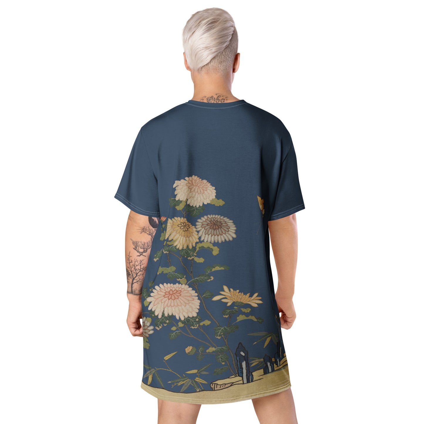 タペストリーの花｜Chrysanthemums and Butterflies｜T-shirt dress｜Dark blue