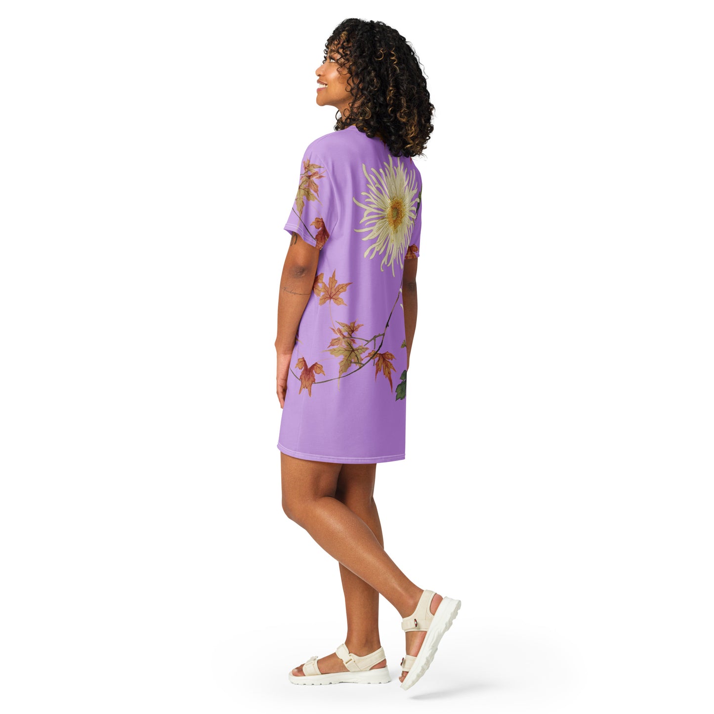 The Spirit of Flowers in Twelve Months｜Blooming Chrysanthemum and Maple Leaves｜T-shirt dress｜Lilac