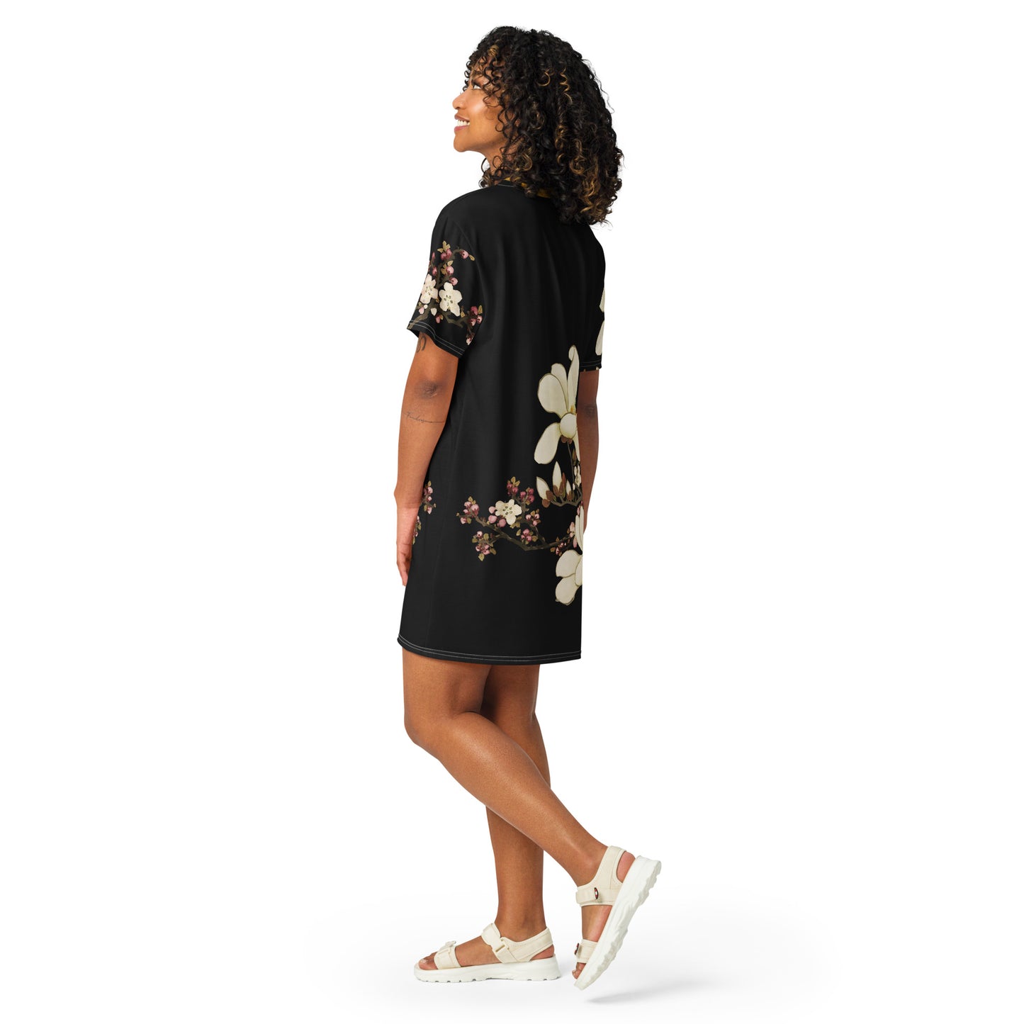 The Spirit of Flowers in Twelve Months｜Apricot and Lily Magnolia in Blossom｜T-shirt dress｜Black