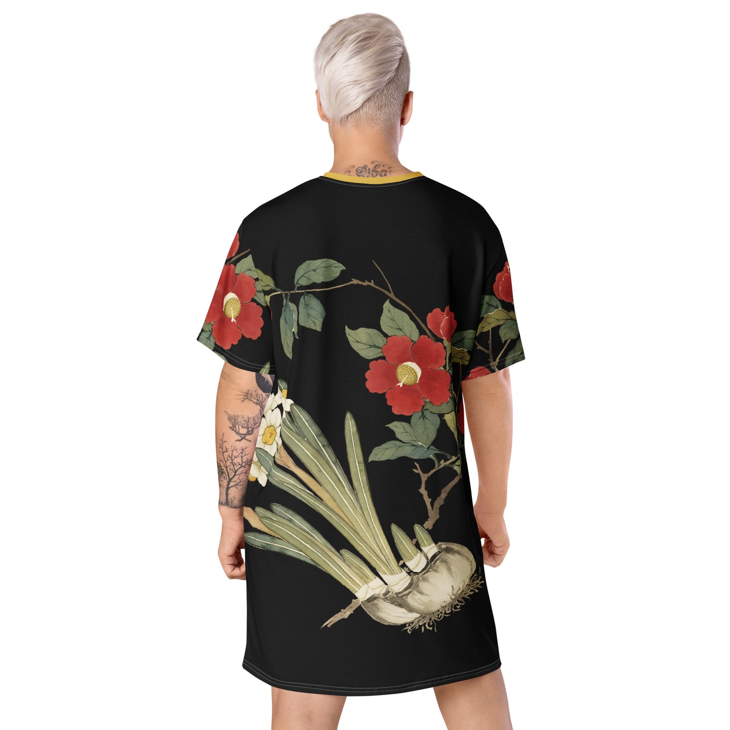 The Spirit of Flowers in Twelve Months｜Narcissus and Camelia in Bloom｜T-shirt dress｜Black