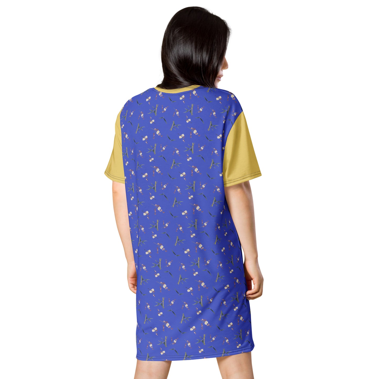 The Spirit of Flowers in Twelve Months｜Crimson Plum Blossom and Lush Green Bamboo｜T-shirt dress｜seamless print｜Royal blue