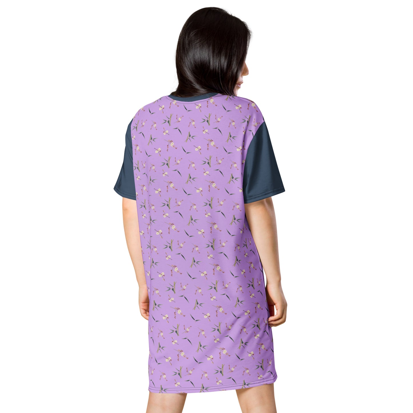 The Spirit of Flowers in Twelve Months｜Crimson Plum Blossom and Lush Green Bamboo｜T-shirt dress｜seamless print｜Lilac