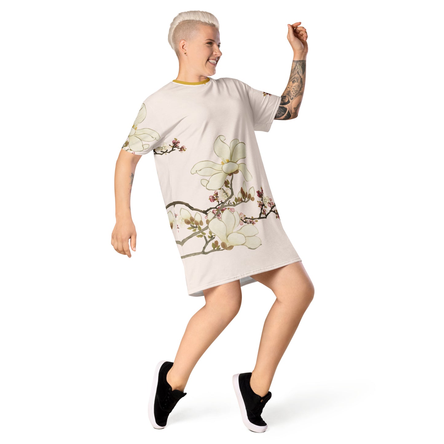 The Spirit of Flowers in Twelve Months｜Apricot and Lily Magnolia in Blossom｜T-shirt dress｜Fish belly white