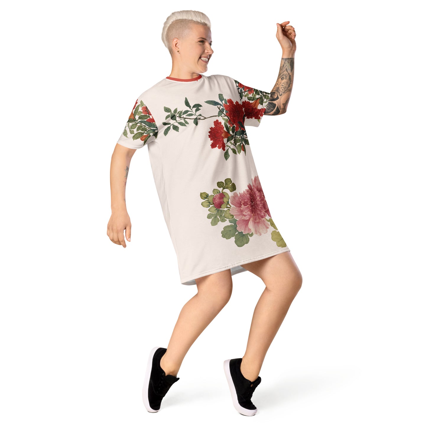 The Spirit of Flowers in Twelve Months｜Hollyhock and Pomegranate in Bloom｜T-shirt dress｜Fish belly white