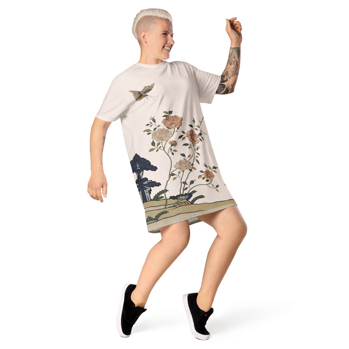 Kesi Flower Album｜Red Roses｜T-shirt dress｜Fish belly white