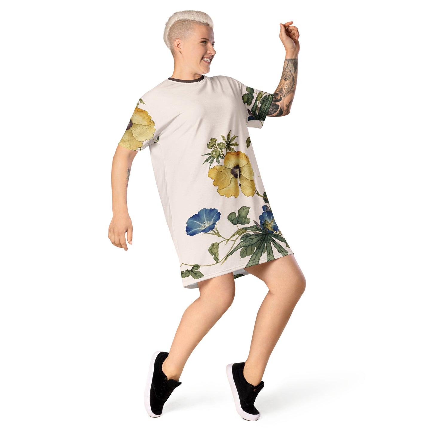 The Spirit of Flowers in Twelve Months｜Okra and White-edged Morning Glory in Bloom｜T-shirt dress｜Fish belly white