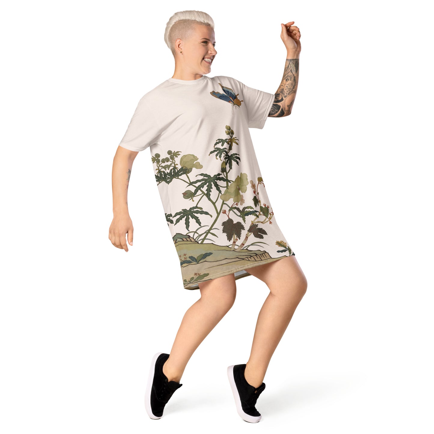 Kesi Flower Album｜Hibiscus and Begonia Blossoms｜T-shirt dress｜Fish belly white