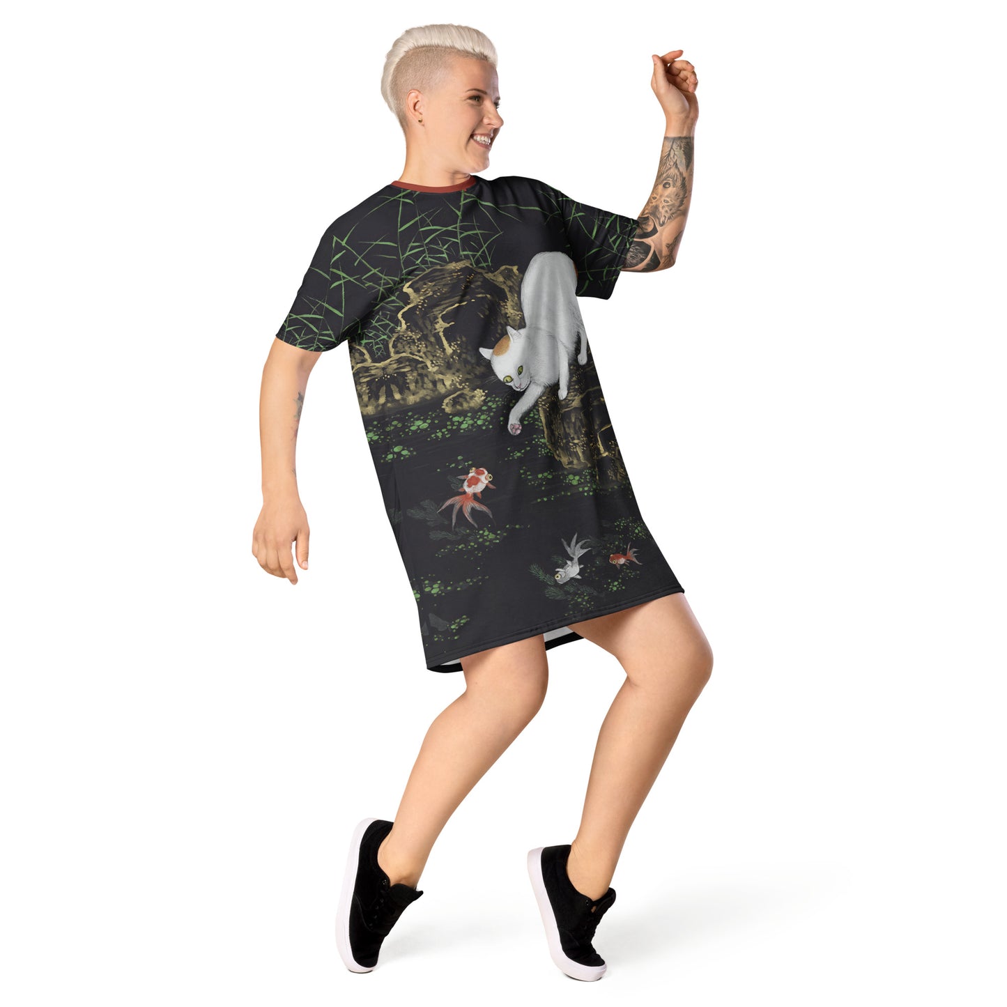 Cats And Butterflies Of Longevity｜Cat with Fish and Aquatic Plants｜T-shirt dress