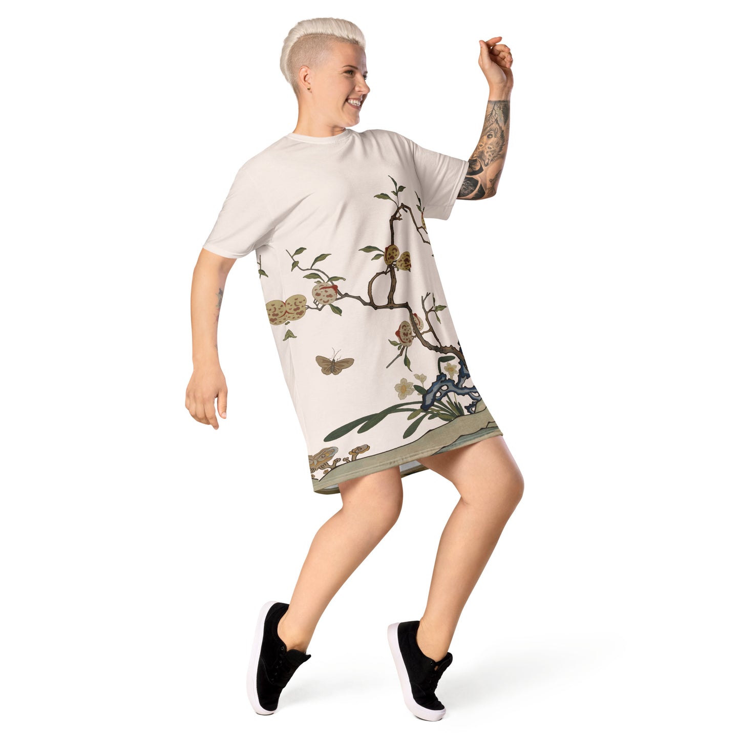 Kesi Flower Album｜Narcissus and Peaches｜T-shirt dress｜Fish belly white