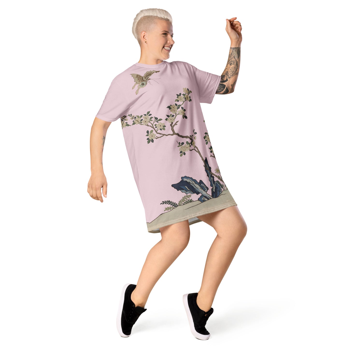 Kesi Flower Album｜White Plum Blossoms and Butterfly｜T-shirt dress｜Pale pinkish gray