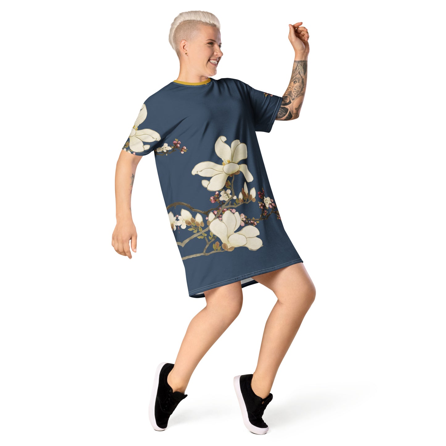 The Spirit of Flowers in Twelve Months｜Apricot and Lily Magnolia in Blossom｜T-shirt dress｜Dark blue