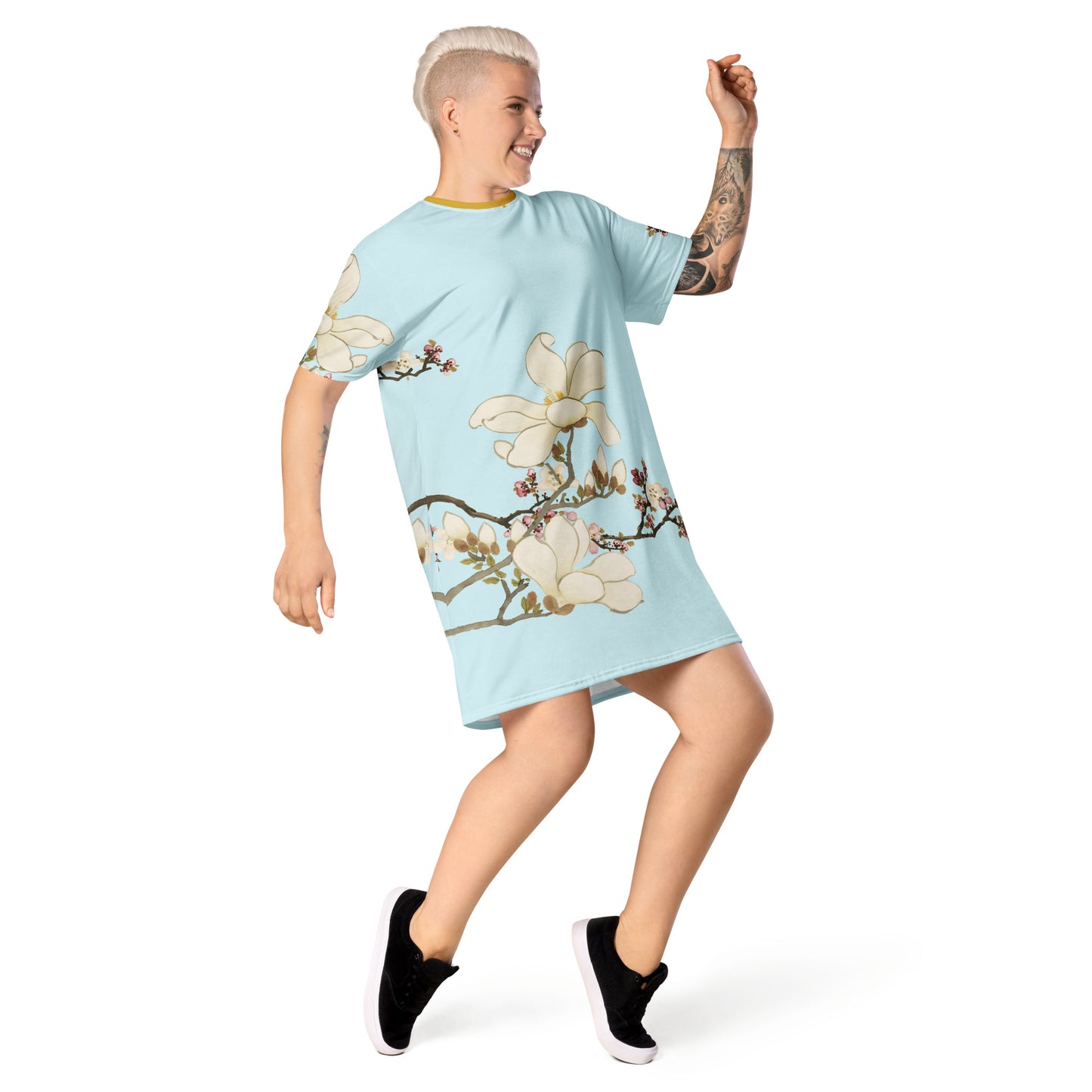 The Spirit of Flowers in Twelve Months｜Apricot and Lily Magnolia in Blossom｜T-shirt dress｜Aqua blue