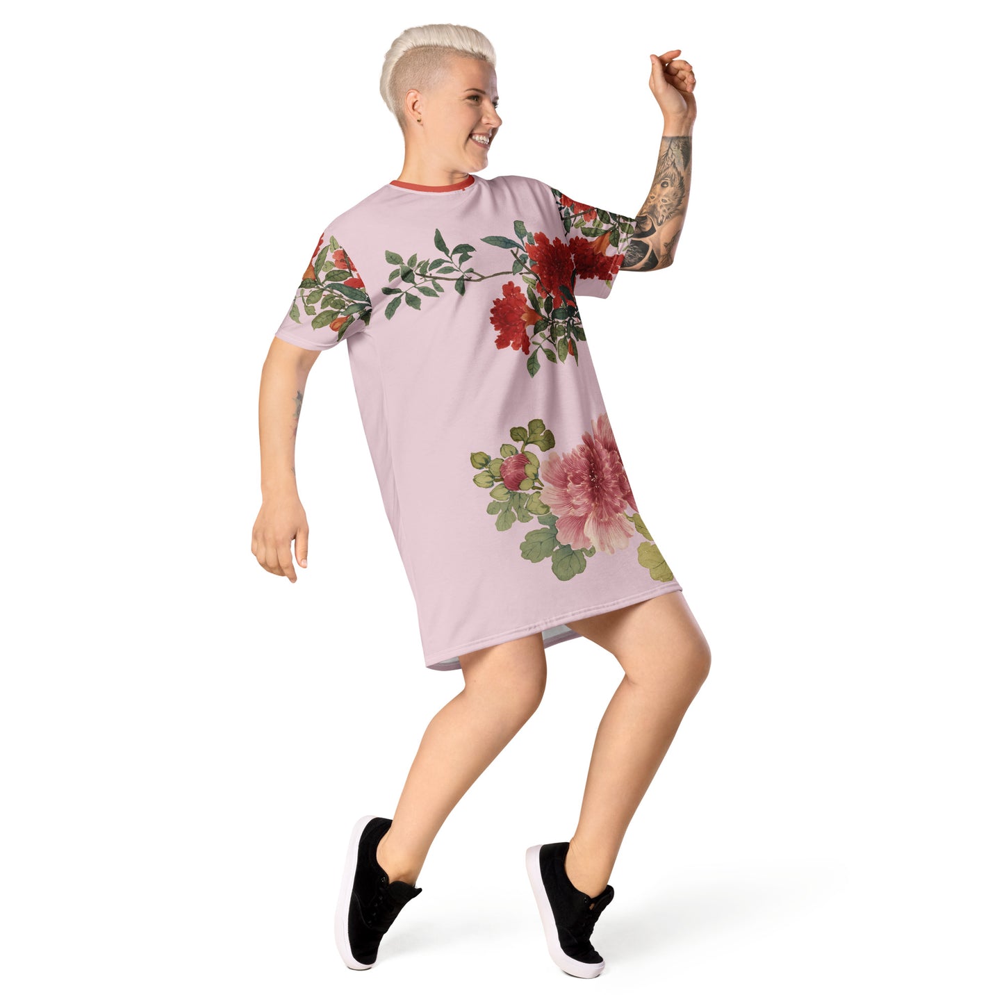 The Spirit of Flowers in Twelve Months｜Hollyhock and Pomegranate in Bloom｜T-shirt dress｜Pale pinkish gray