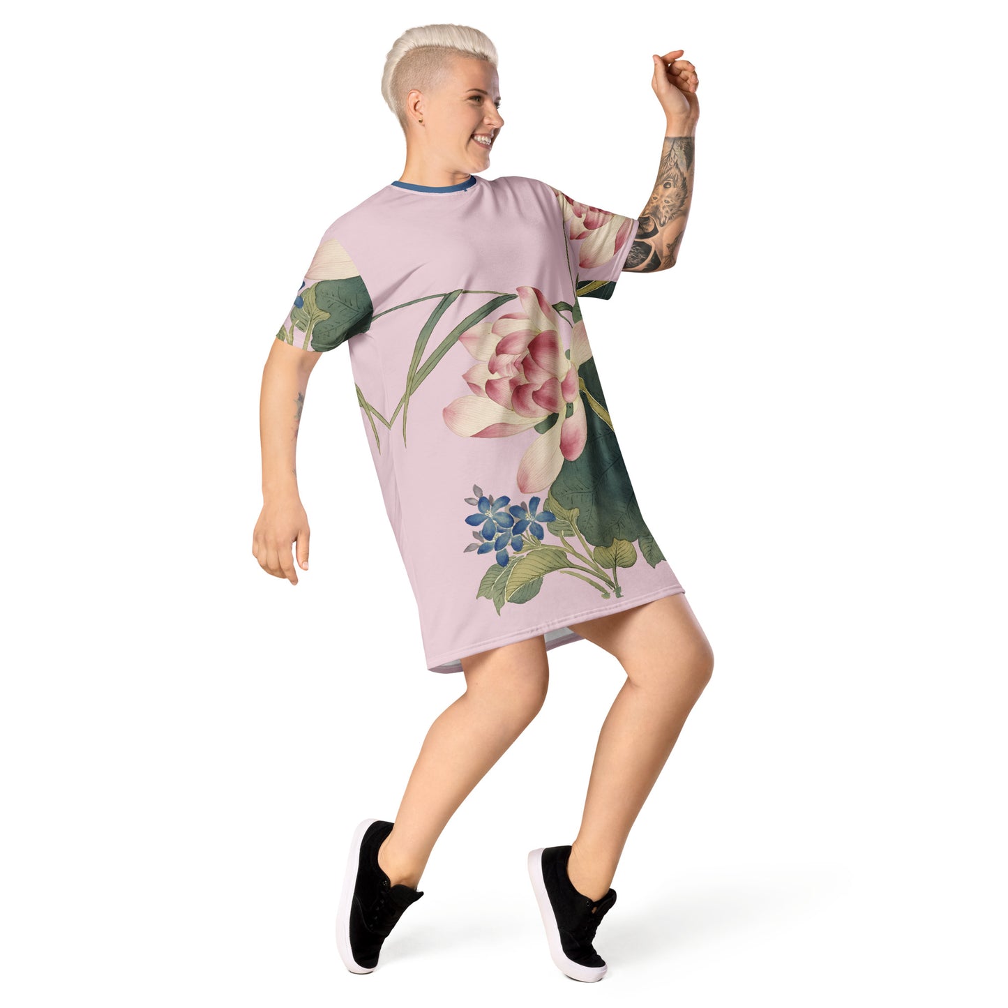 The Spirit of Flowers in Twelve Months｜Lotus in Bloom｜T-shirt dress｜Pale pinkish gray