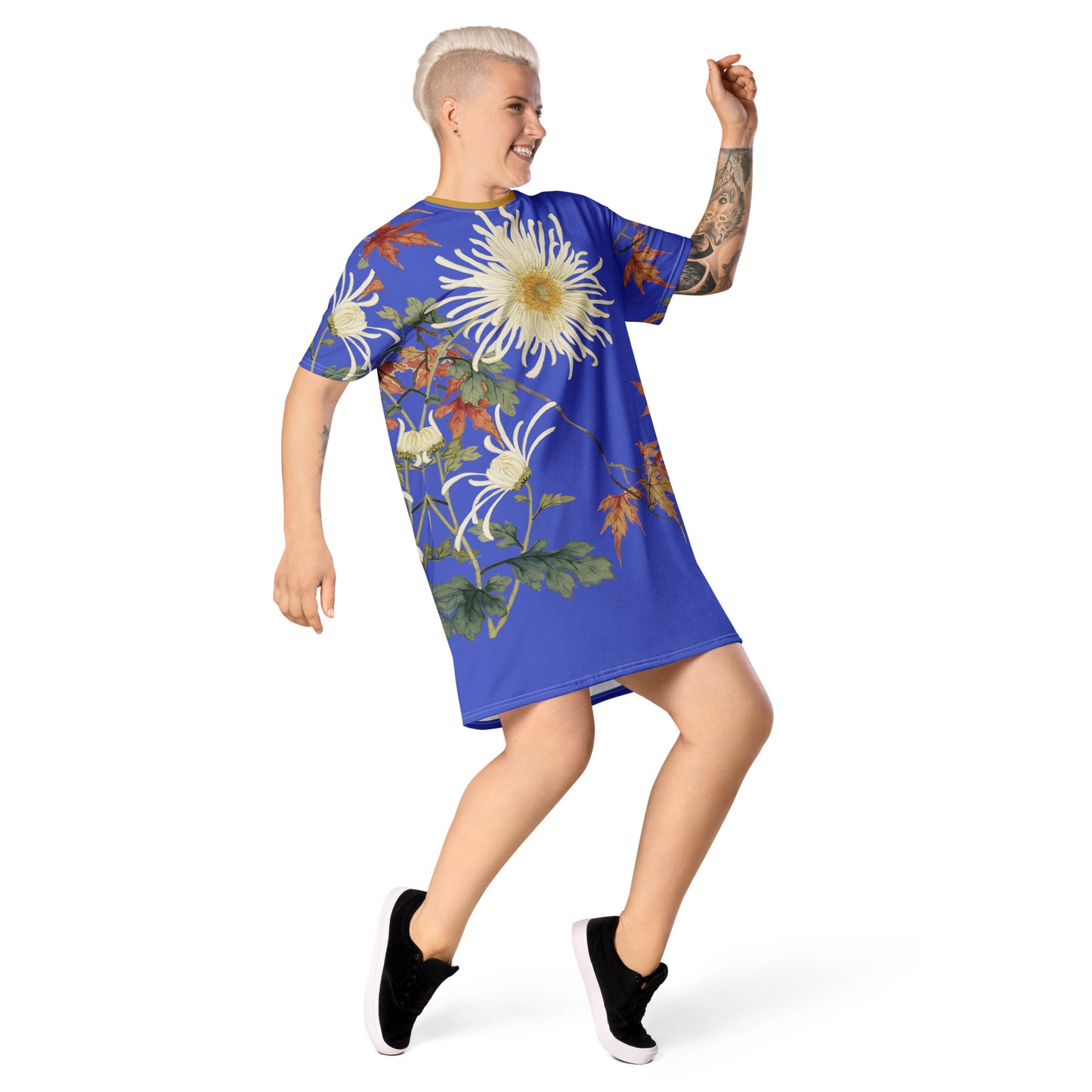 The Spirit of Flowers in Twelve Months｜Blooming Chrysanthemum and Maple Leaves｜T-shirt dress｜Royal blue