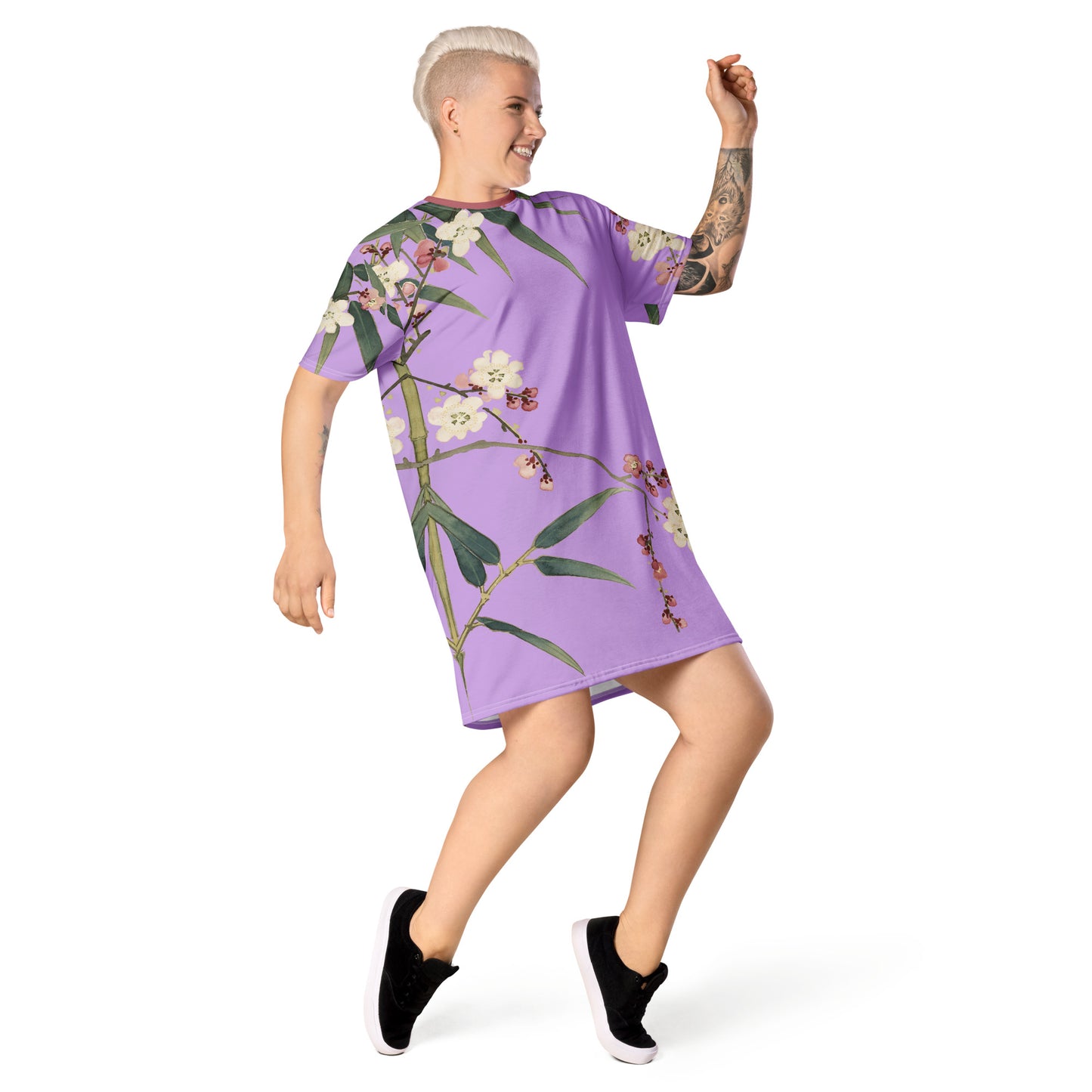 The Spirit of Flowers in Twelve Months｜Crimson Plum Blossom and Lush Green Bamboo｜T-shirt dress｜Lilac