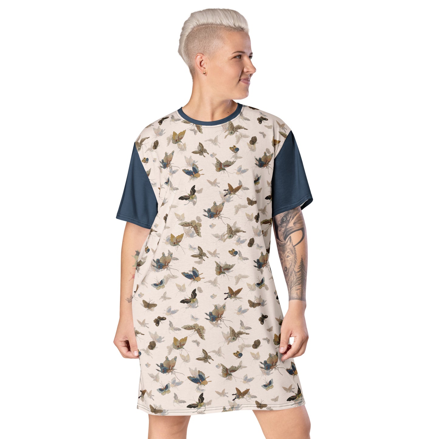 Butterfly dancing｜T-shirt dress｜Fish belly white