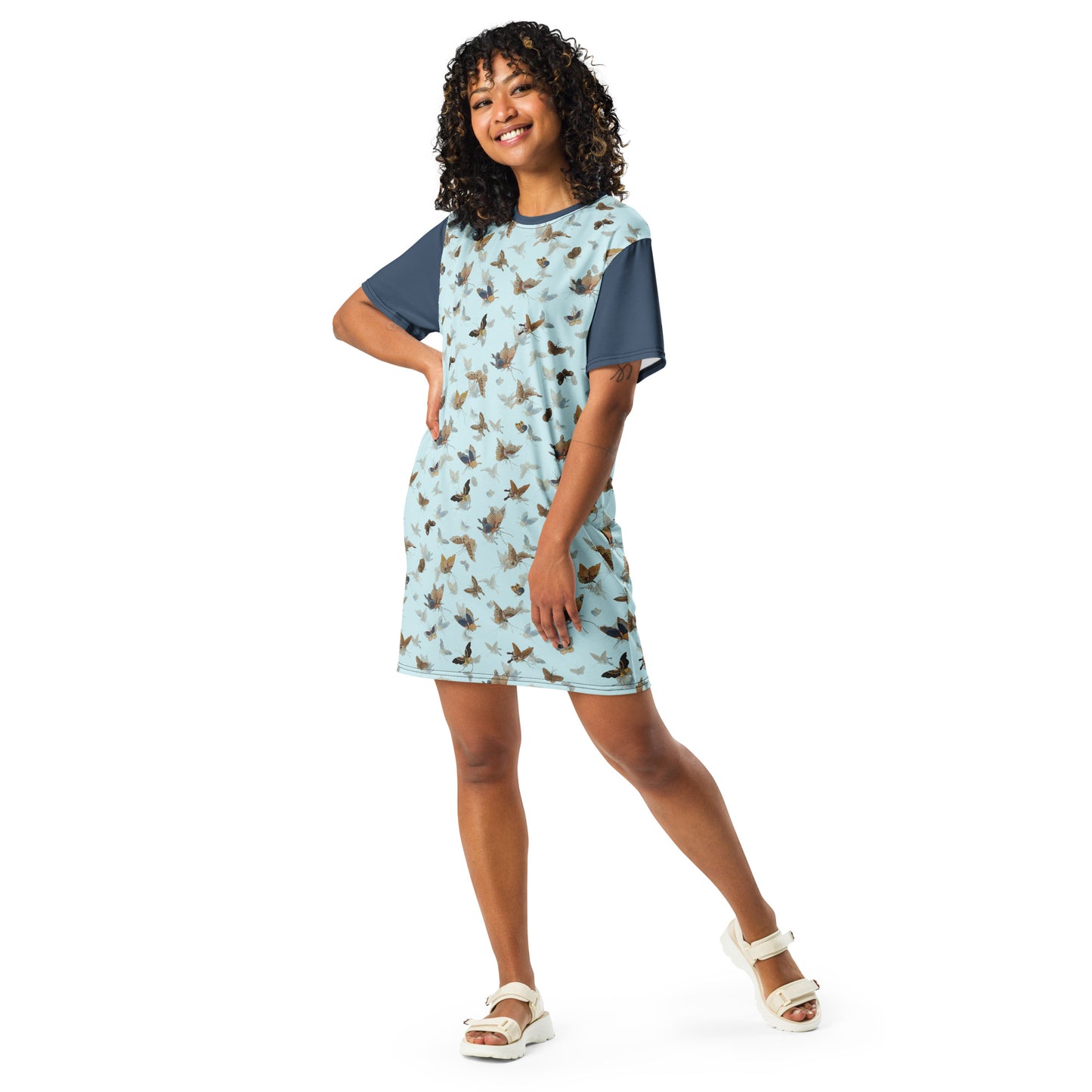 Butterfly dancing｜T-shirt dress｜Aqua blue