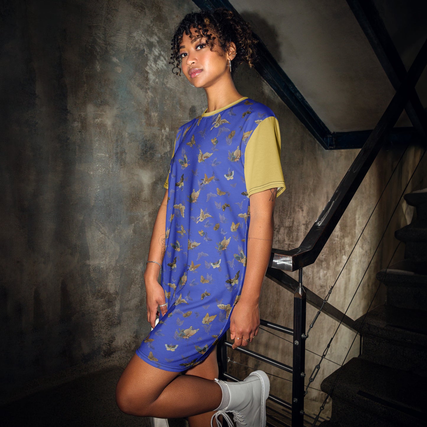 Butterfly dancing｜T-shirt dress｜Royal blue