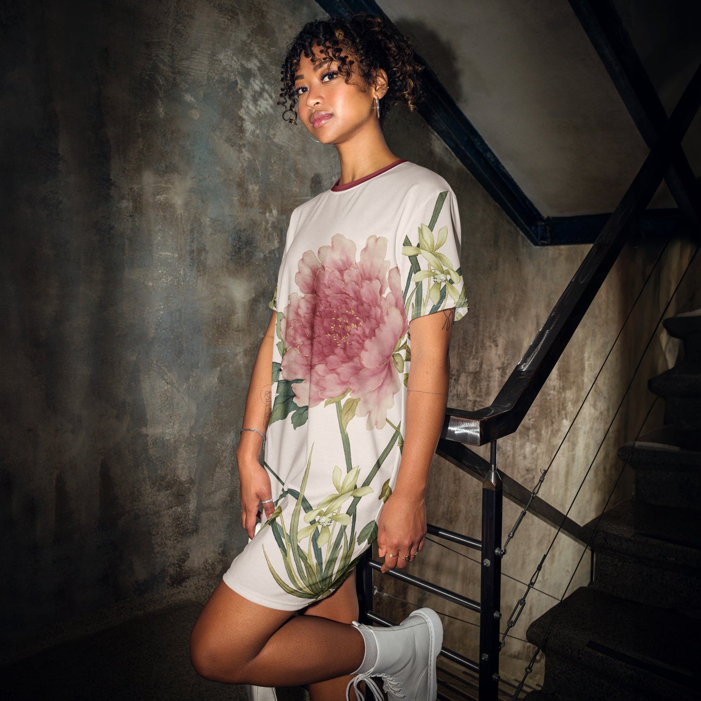 The Spirit of Flowers in Twelve Months｜Orchid and Tree Peony in Bloom｜T-shirt dress｜Fish belly white