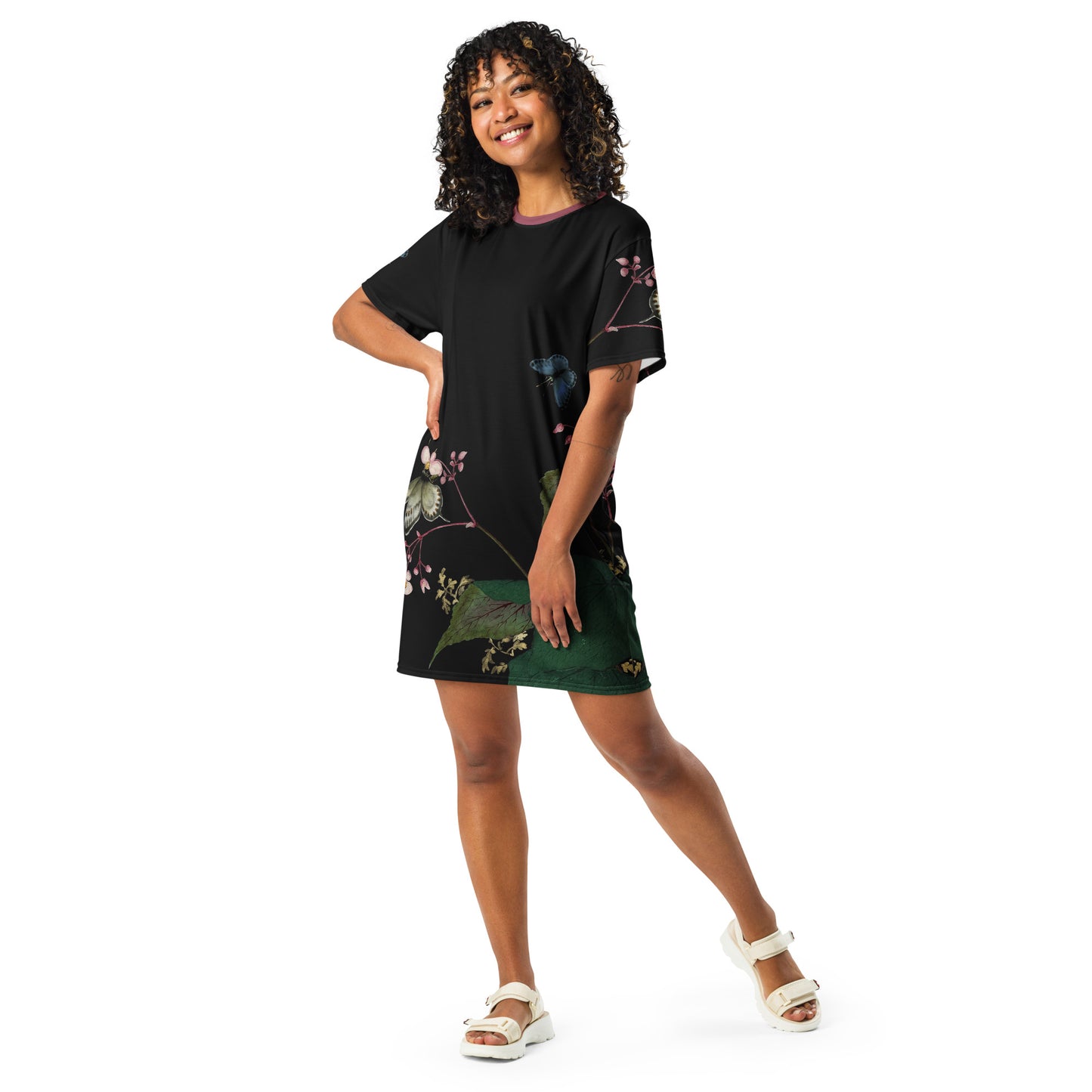 Cats And Butterflies Of Longevity｜Butterflies amidst the Begonia in Bloom｜T-shirt dress