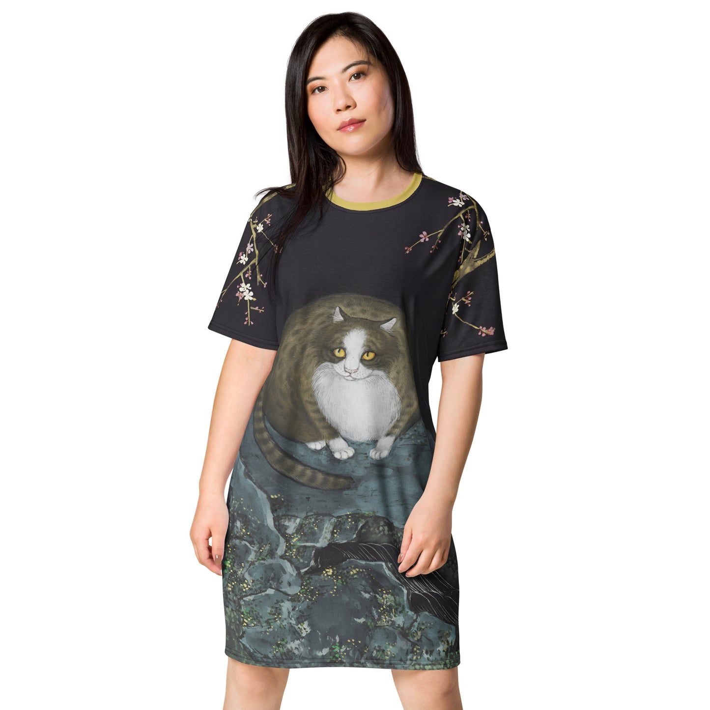 Cats And Butterflies Of Longevity｜A Cat amidst the Crimson Plum Blossom｜T-shirt dress