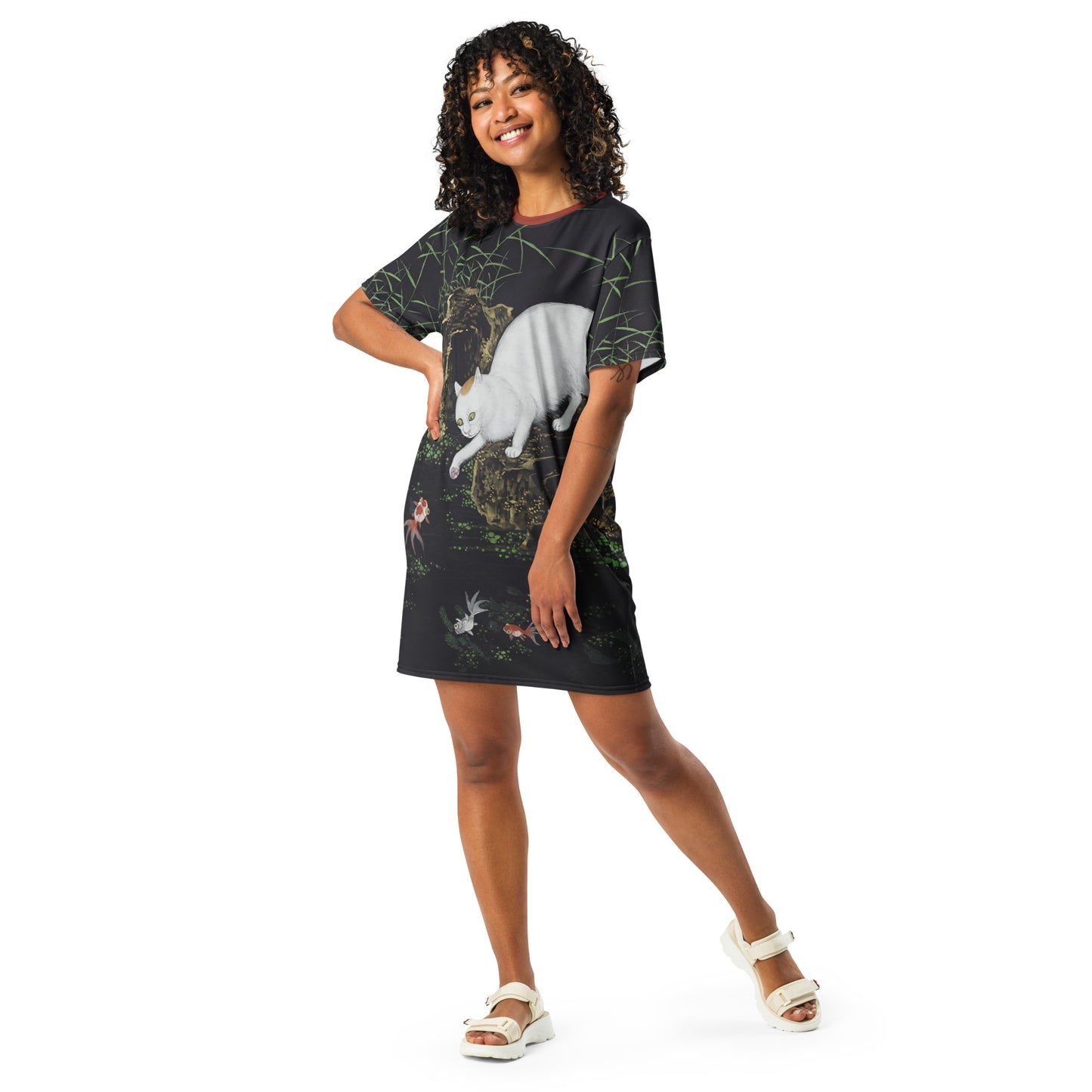 Cats And Butterflies Of Longevity｜Cat with Fish and Aquatic Plants｜T-shirt dress