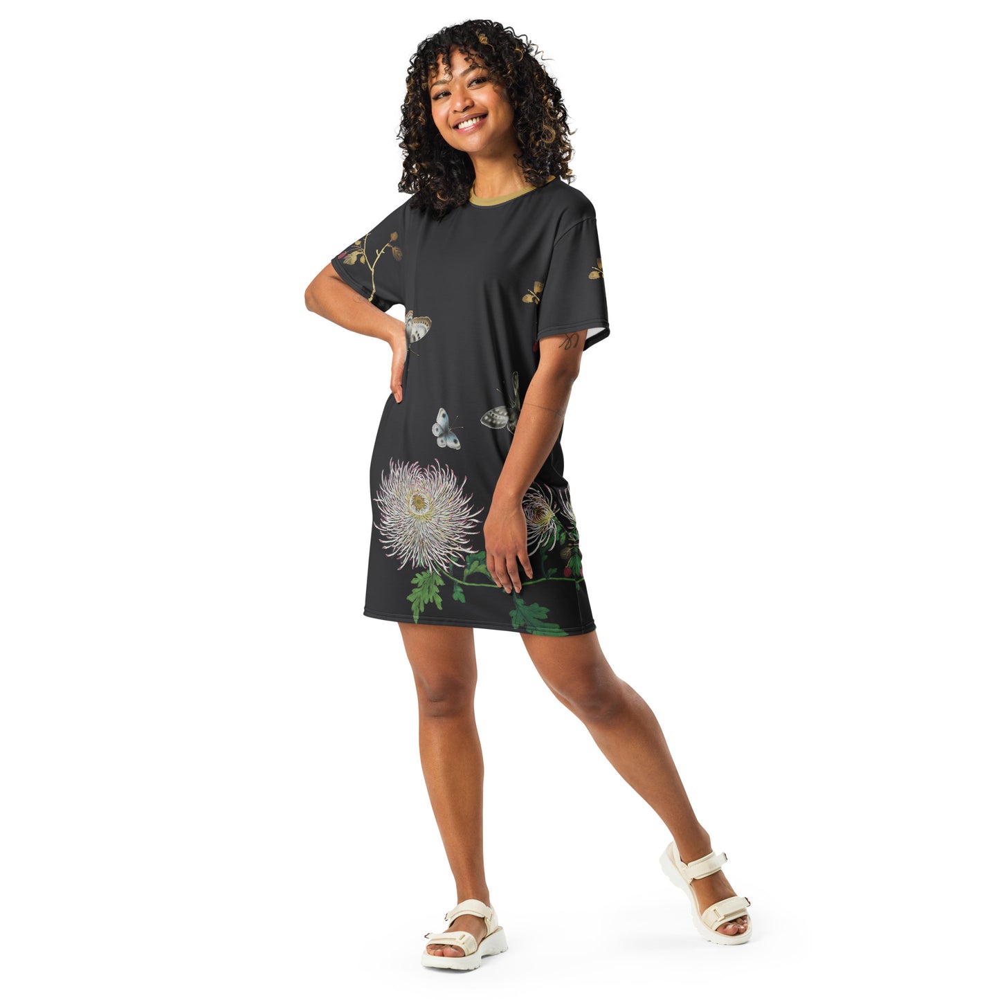 Cats And Butterflies Of Longevity｜Butterflies by the Chrysanthemum in Bloom｜T-shirt dress