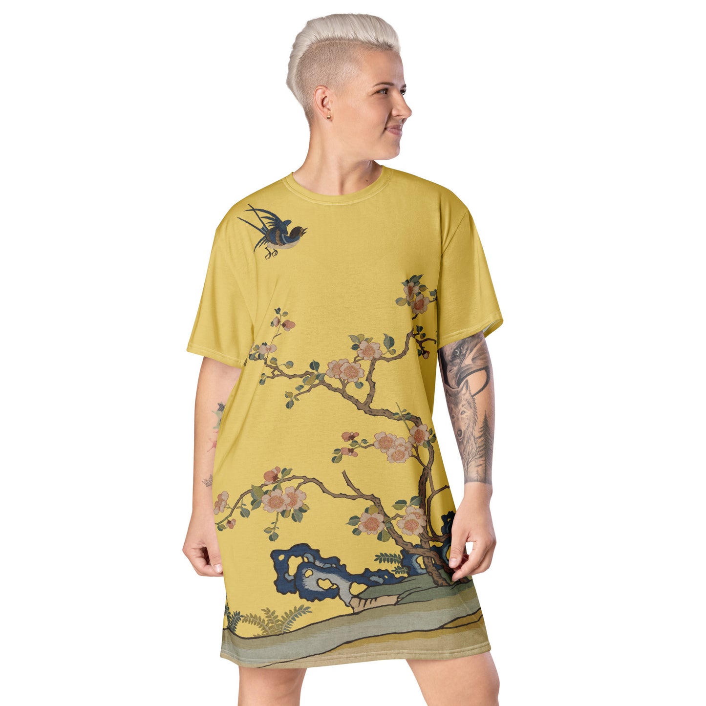 Kesi Flower Album｜Swallow in Flight, Harbinger of Spring｜T-shirt dress｜Gold