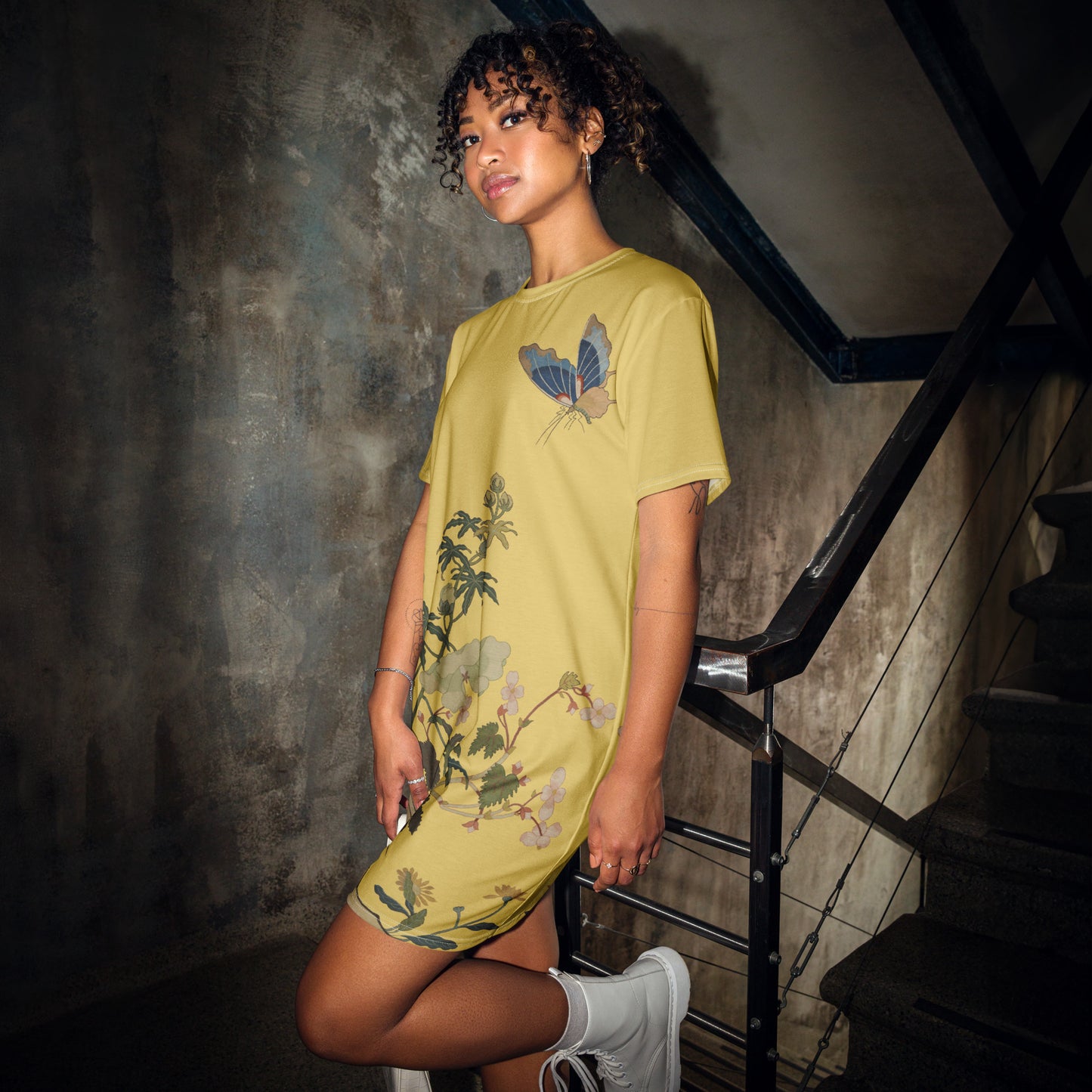 Kesi Flower Album｜Hibiscus and Begonia Blossoms｜T-shirt dress｜Gold