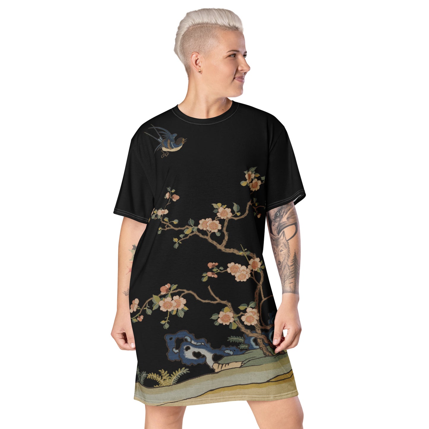 Kesi Flower Album｜Swallow in Flight, Harbinger of Spring｜T-shirt dress｜Black