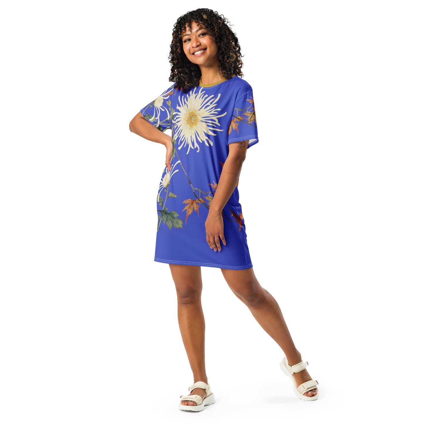 The Spirit of Flowers in Twelve Months｜Blooming Chrysanthemum and Maple Leaves｜T-shirt dress｜Royal blue