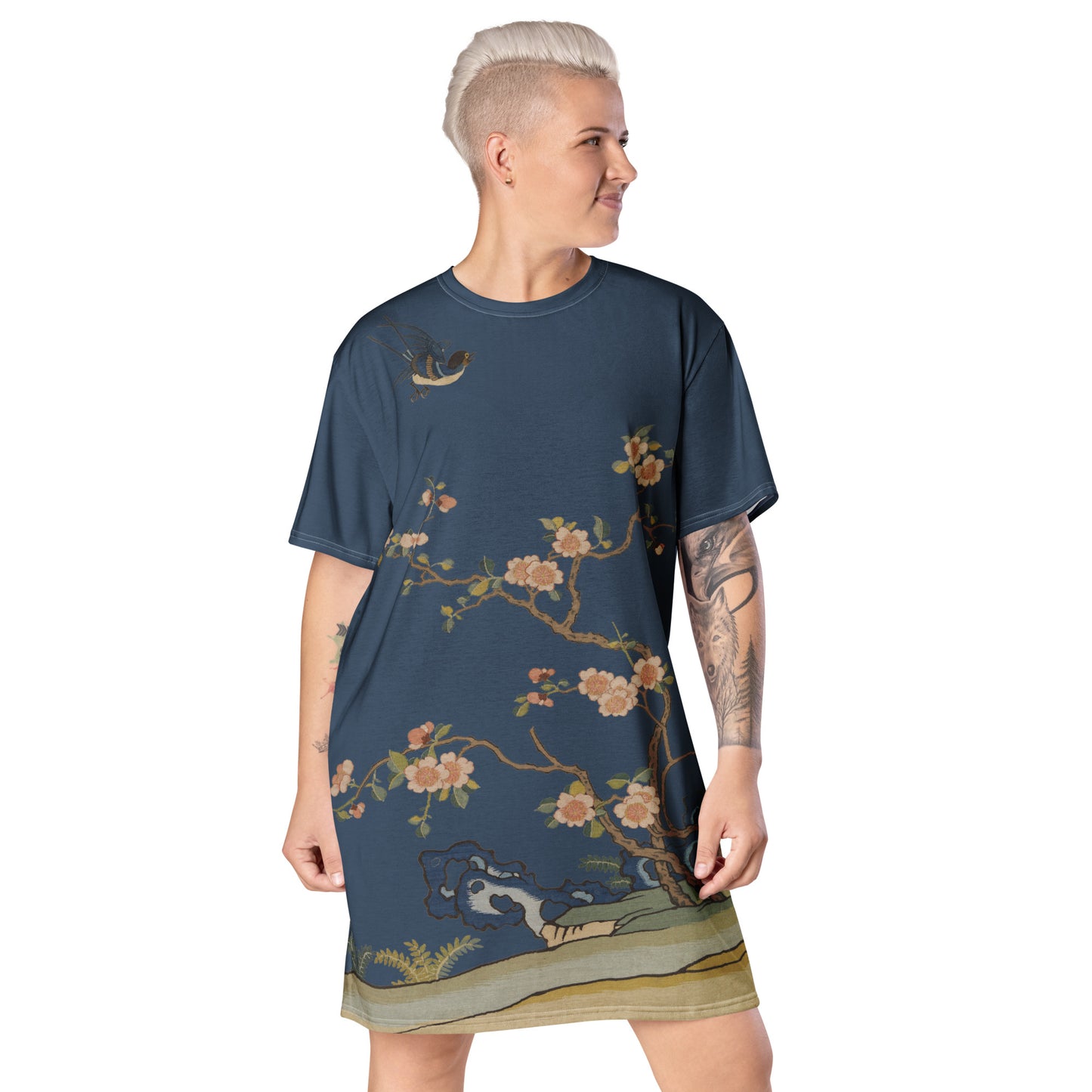 Kesi Flower Album｜Swallow in Flight, Harbinger of Spring｜T-shirt dress｜Dark blue