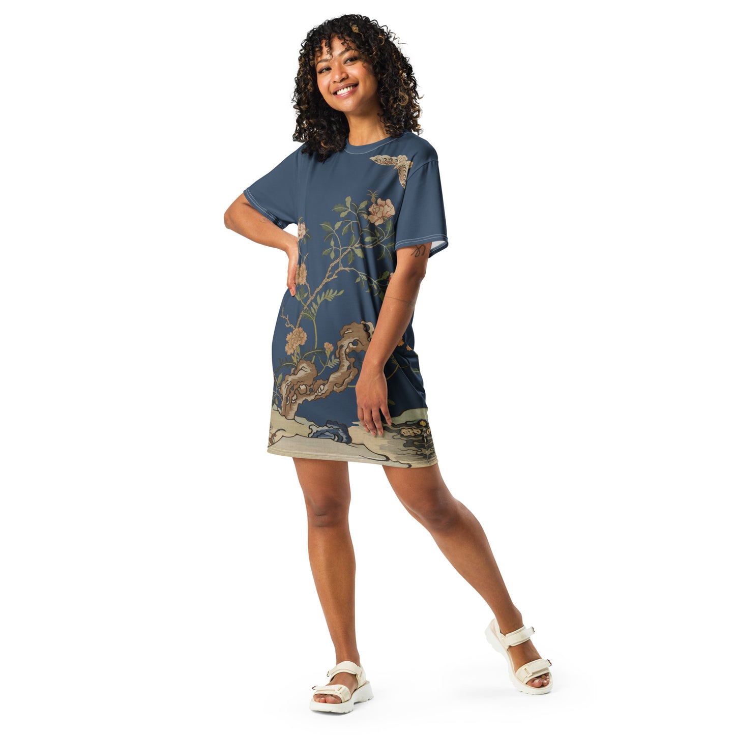 Kesi Flower Album｜Camellia and Butterfly｜T-shirt dress｜Dark blue