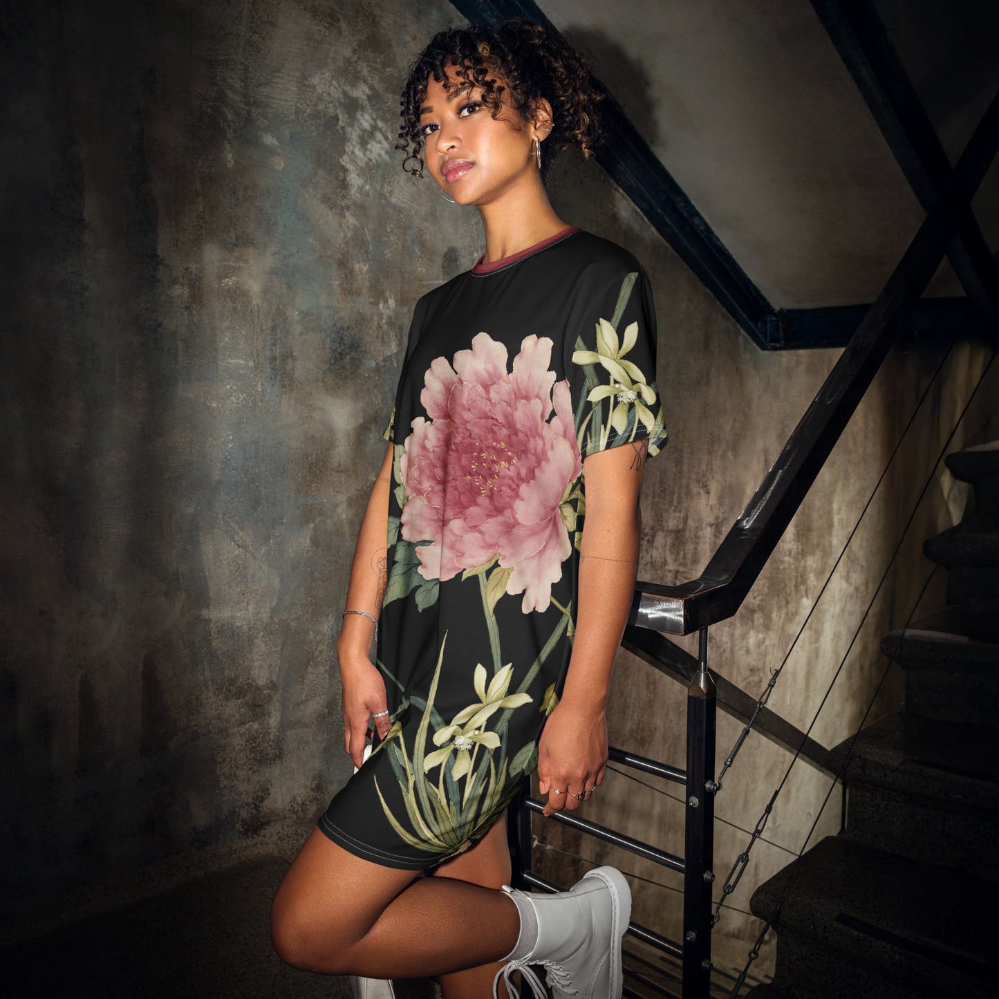 The Spirit of Flowers in Twelve Months｜Orchid and Tree Peony in Bloom｜T-shirt dress｜Black