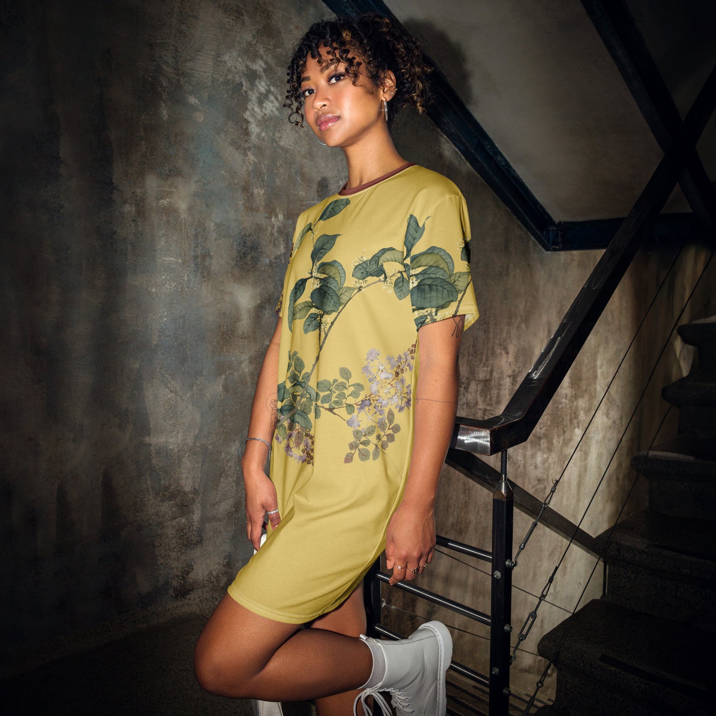 The Spirit of Flowers in Twelve Months｜Osmanthus and Crape Myrtle in Bloom｜T-shirt dress｜Gold