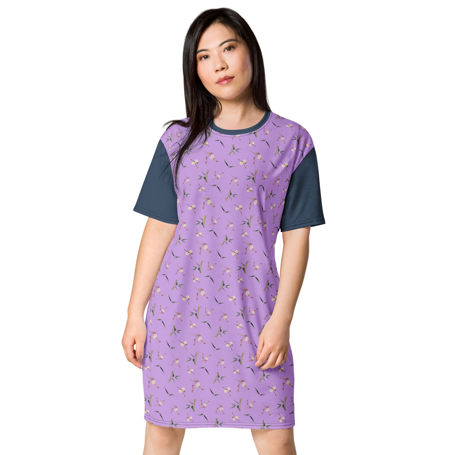 The Spirit of Flowers in Twelve Months｜Crimson Plum Blossom and Lush Green Bamboo｜T-shirt dress｜seamless print｜Lilac