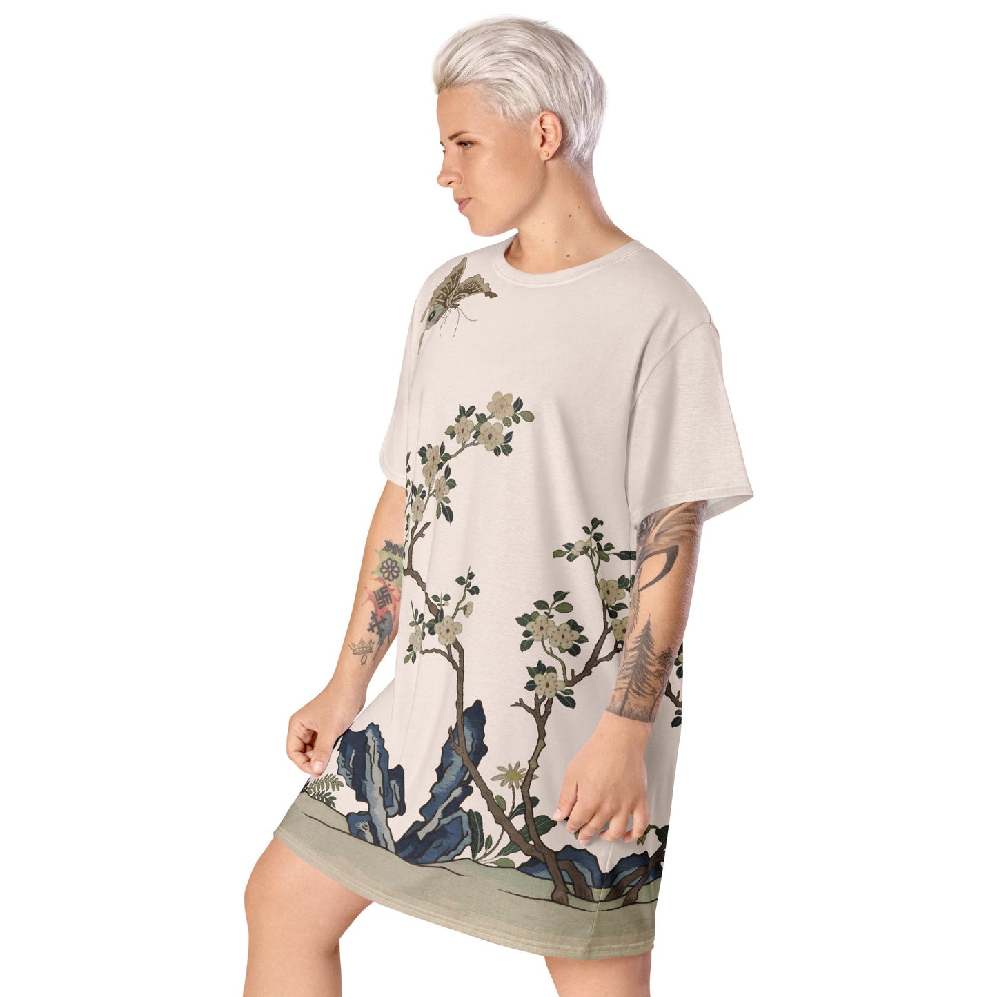 Kesi Flower Album｜White Plum Blossoms and Butterfly｜T-shirt dress｜Fish belly white