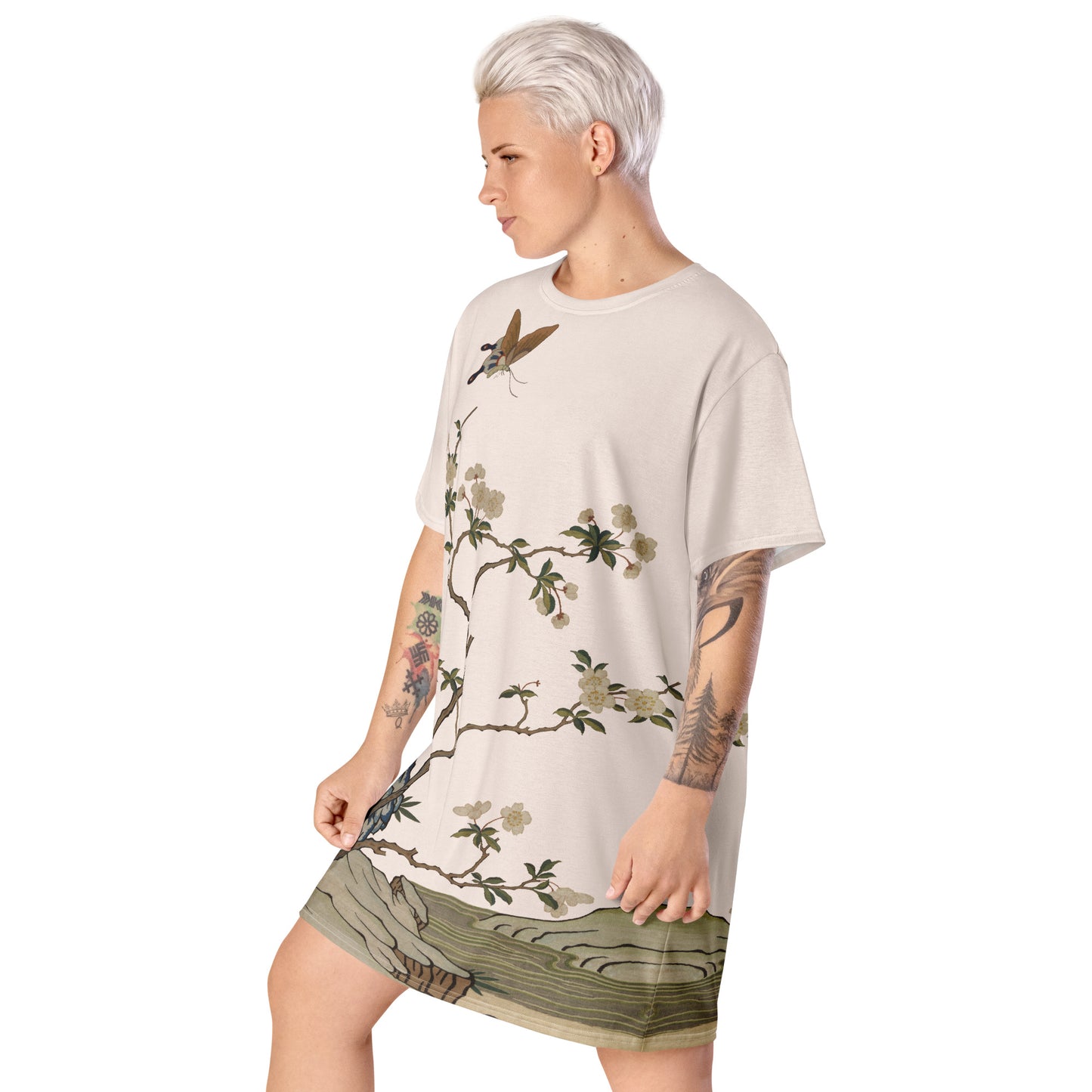 Kesi Flower Album｜Plum Blossoms and Butterfly｜T-shirt dress｜Fish belly white