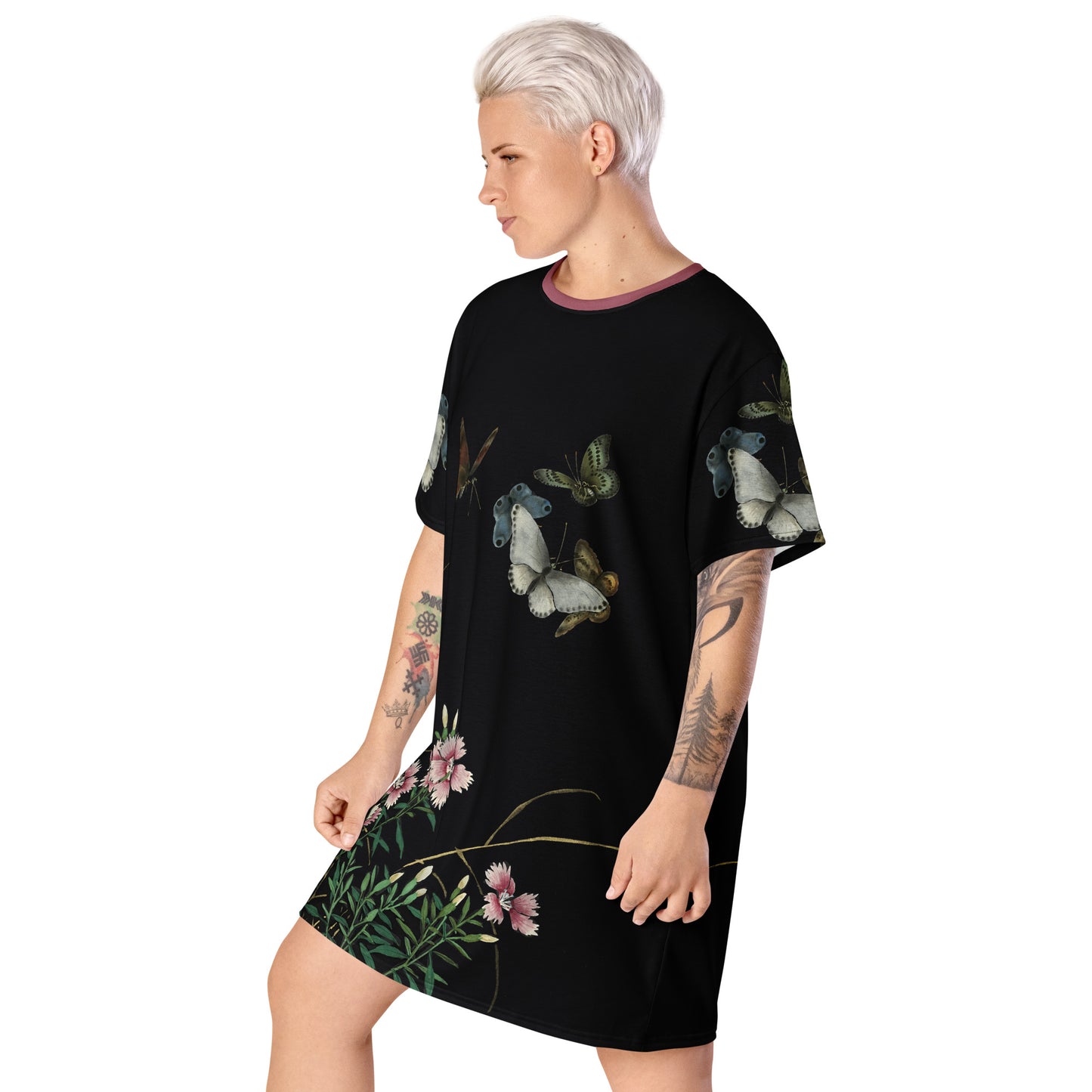 Cats And Butterflies Of Longevity｜Butterflies and the Blooming Red-flowered Catchfly｜T-shirt dress｜Fish belly white