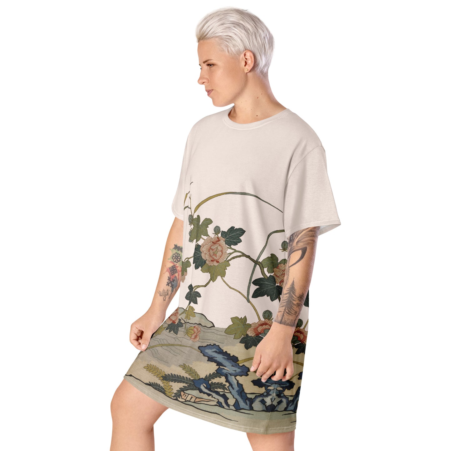 Kesi Flower Album｜Hibiscus by the Water｜T-shirt dress｜Fish belly white