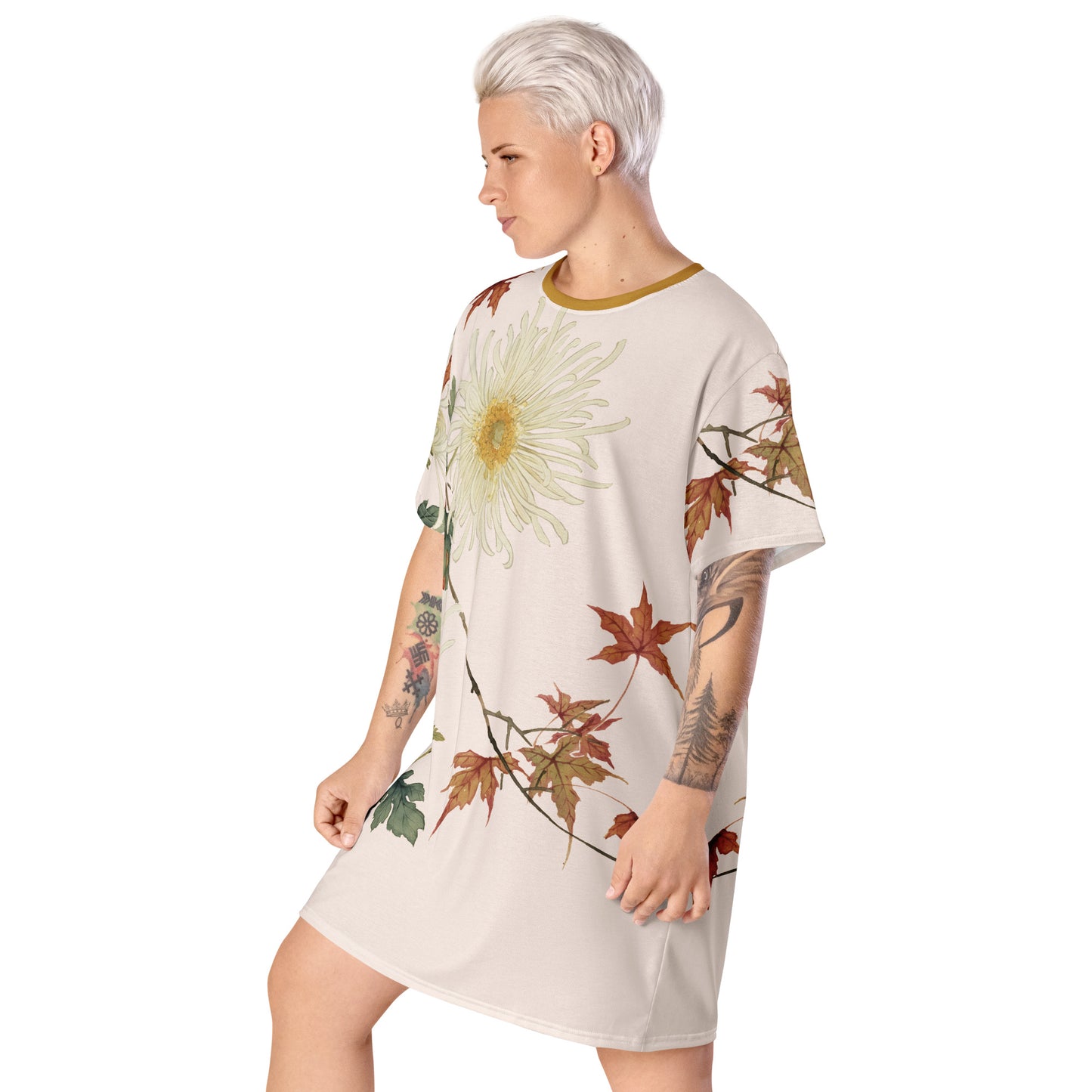 The Spirit of Flowers in Twelve Months｜Blooming Chrysanthemum and Maple Leaves｜T-shirt dress｜Fish belly white