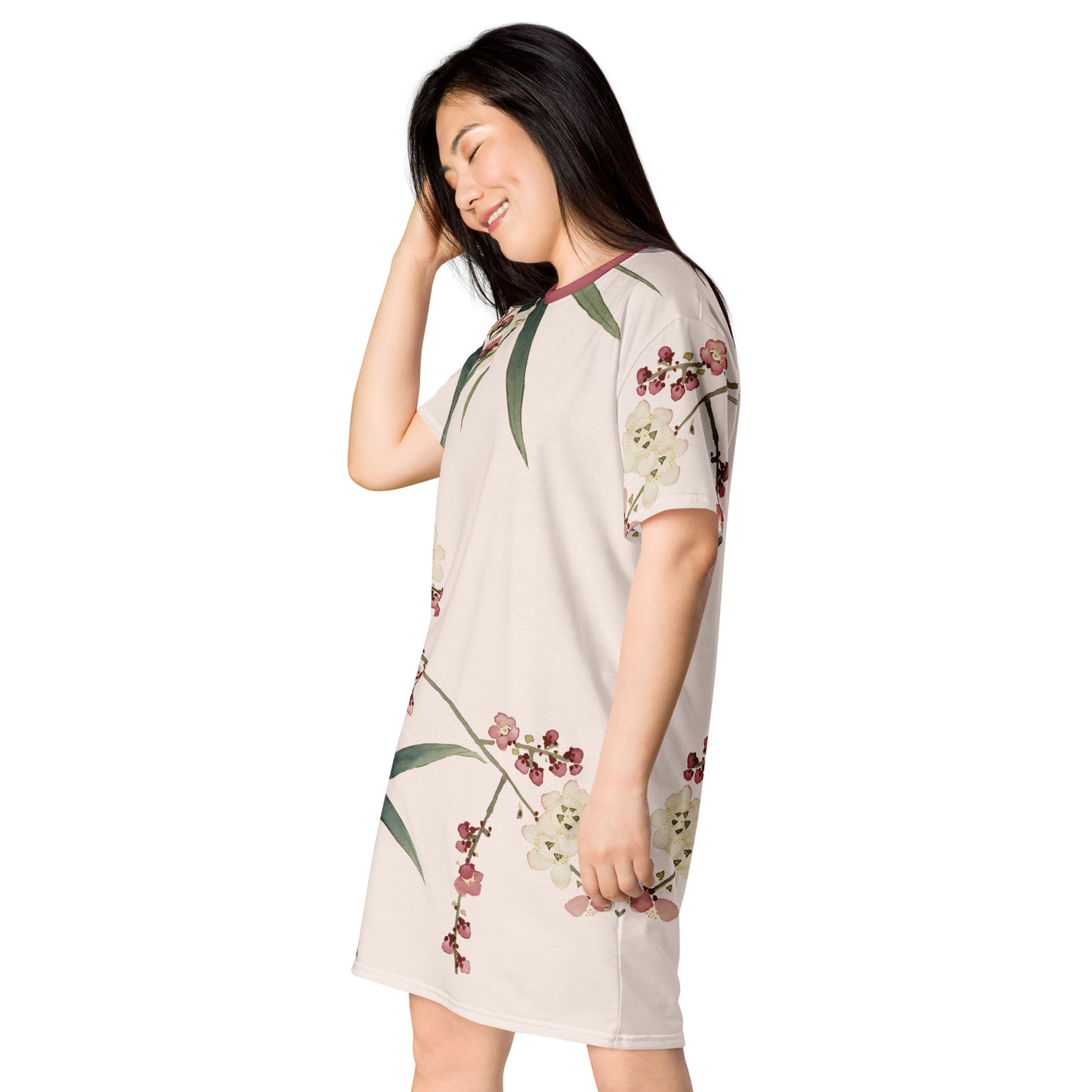 The Spirit of Flowers in Twelve Months｜Crimson Plum Blossom and Lush Green Bamboo｜T-shirt dress｜Fish belly white