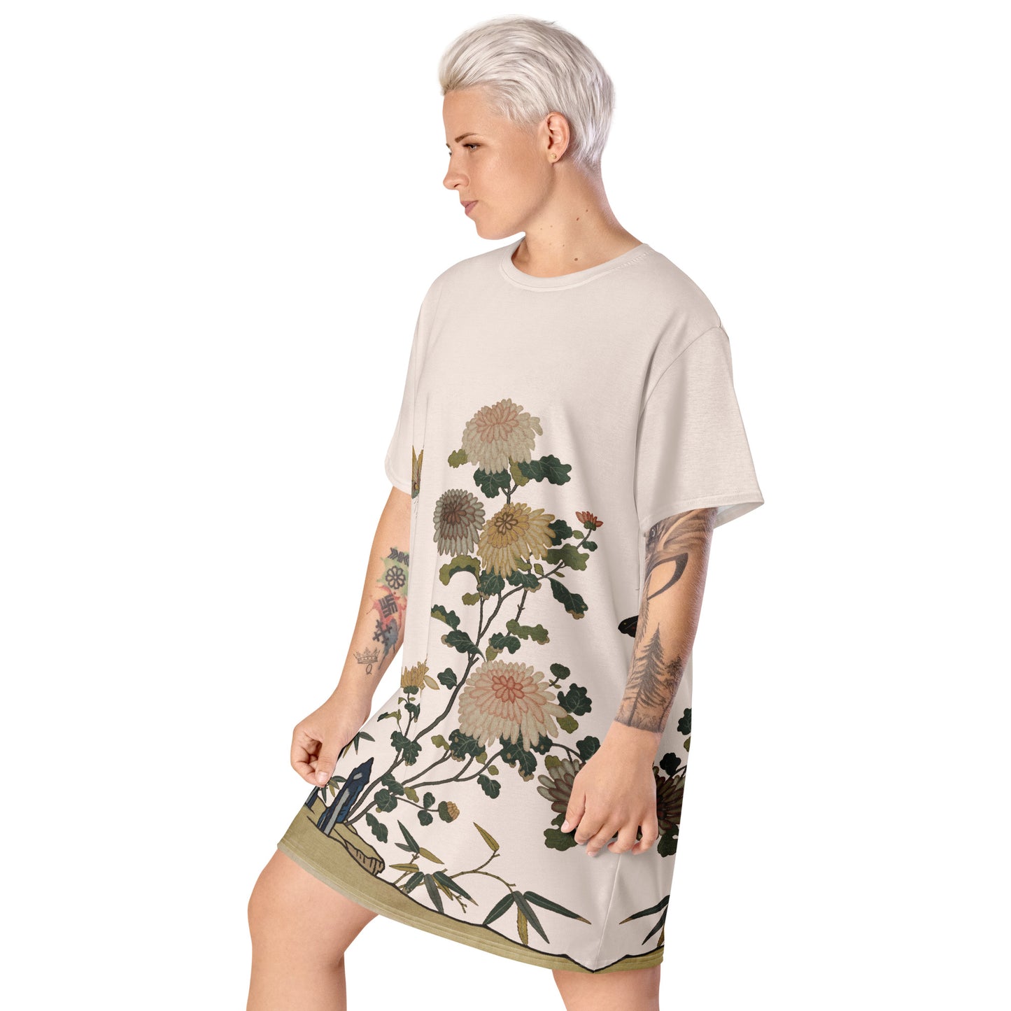 Kesi Flower Album｜Chrysanthemums and Butterflies｜T-shirt dress｜Fish belly white