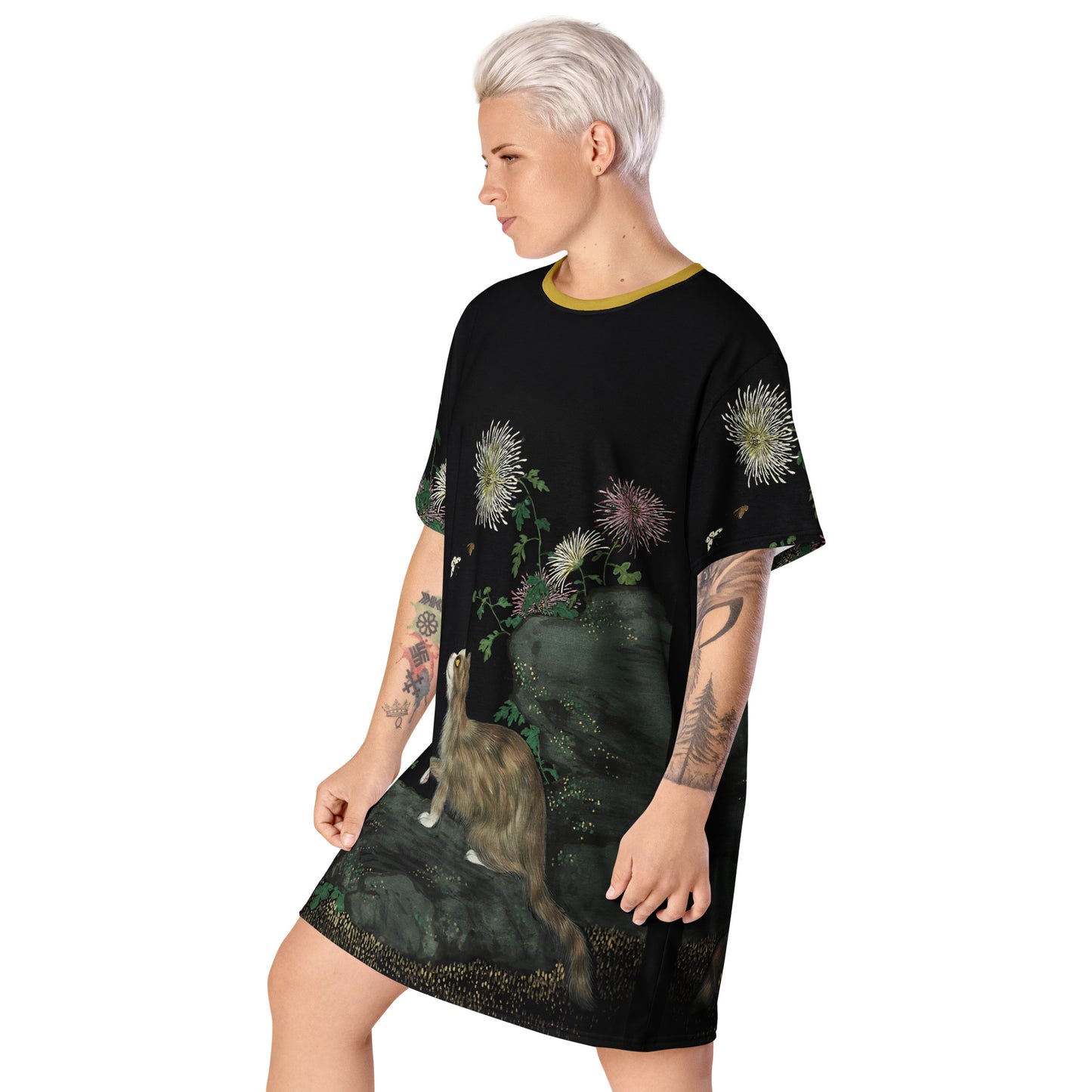 Cats And Butterflies Of Longevity｜A Cat amidst the Chrysanthemum in Bloom｜T-shirt dress