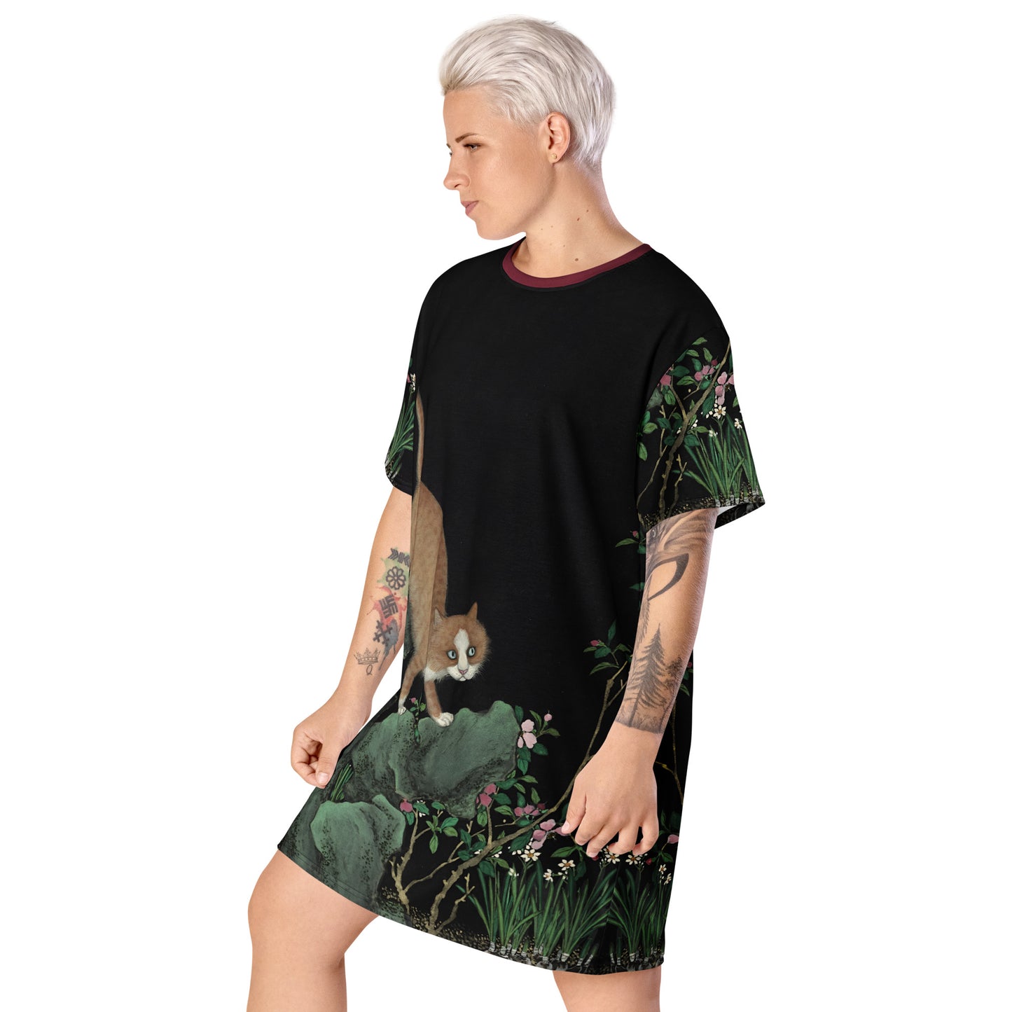 Cats And Butterflies Of Longevity｜A Cat by the Narcissus in Bloom｜T-shirt dress